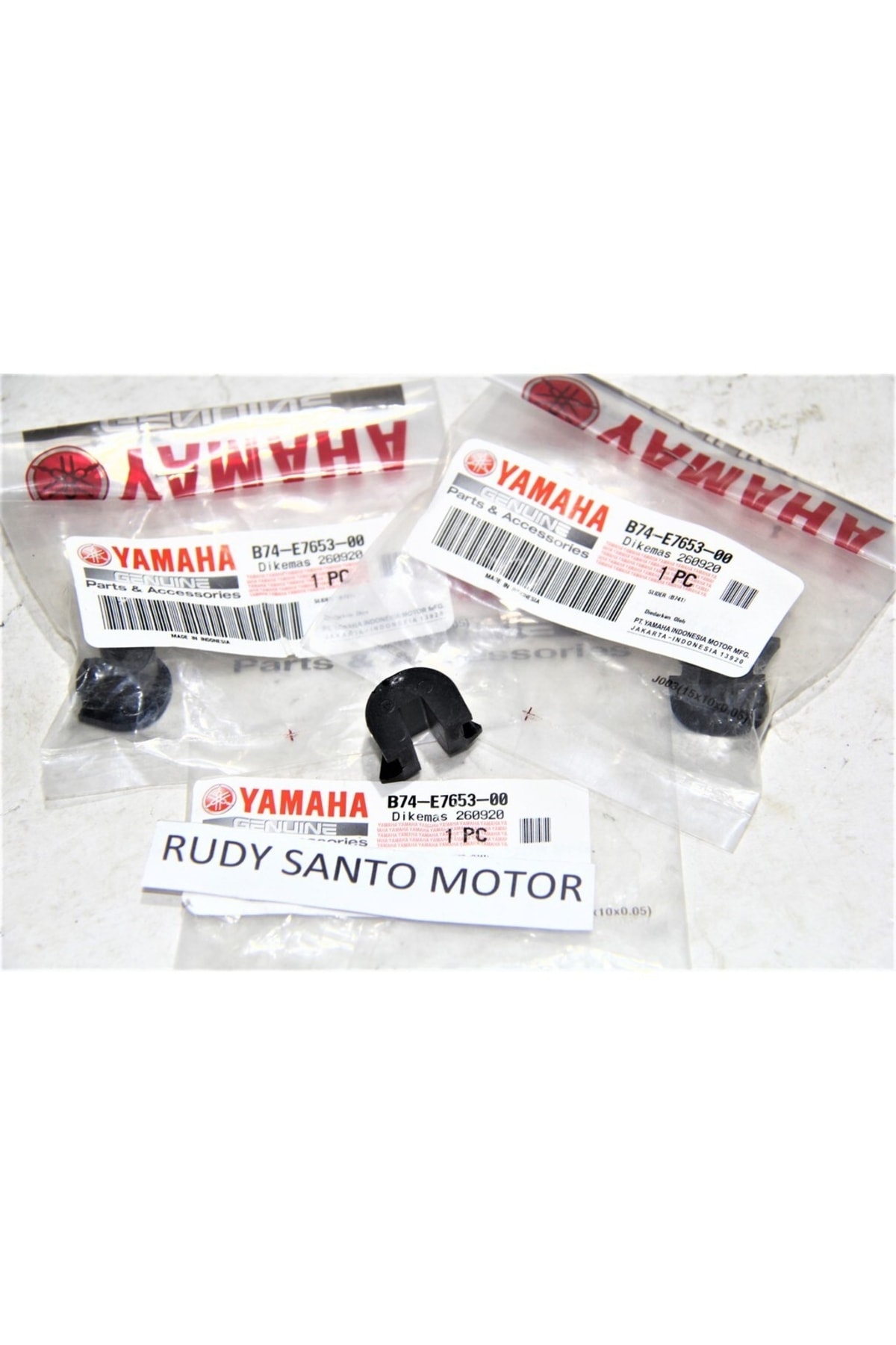 Yamaha Xmax 250 300 Kam Sürücü Tutucu Plastik Orjinal 2018-2022