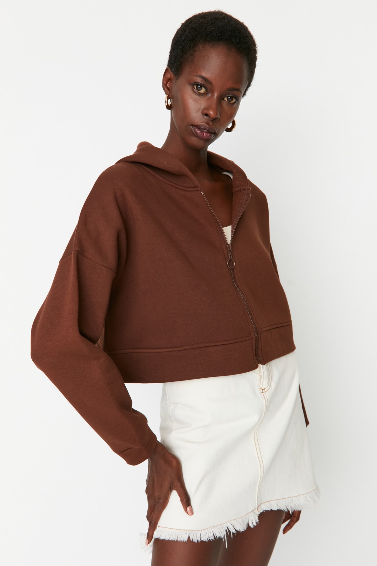 Trendyolmilla  Kahverengi Fermuarlı Kapüşonlu Rahat Kesim Crop Kalın İçi Polarlı Örme Sweatshirt TWOAW20SW0660 - Görsel 7