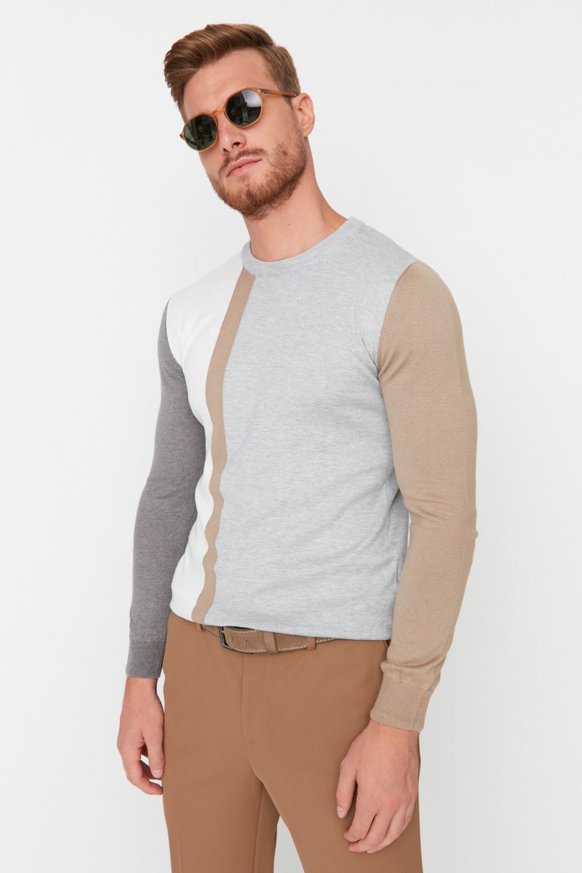 Gri Erkek Slim Fit Bisiklet Yaka Panelli Triko Kazak TMNAW21KZ0566
