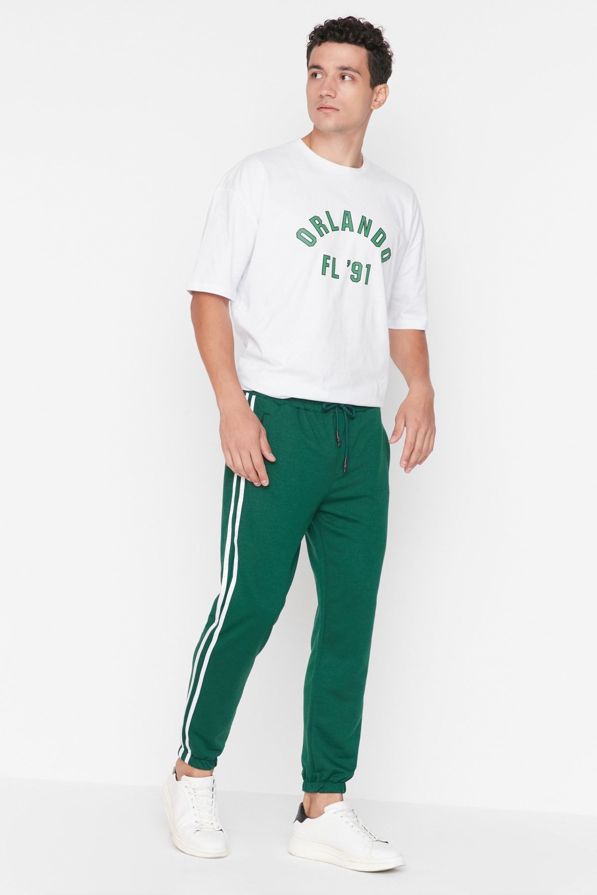 Trendyol Collection Sweatpants - Green - Joggers - Trendyol