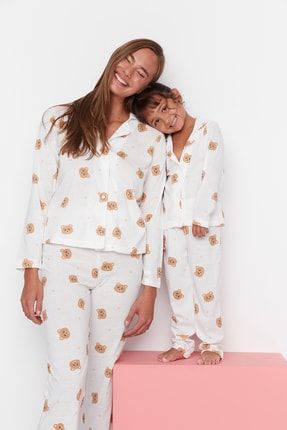 Çok Renkli Kadın Ayıcık Desenli Örme Aile Kombini Pijama Takımı THMAW23PT00341