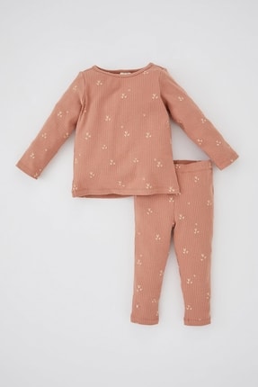DeFacto Kız Bebek Regular Fit &Ccedil;i&ccedil;ekli Fitilli Kaşkorse Uzun Kollu Pijama Takım