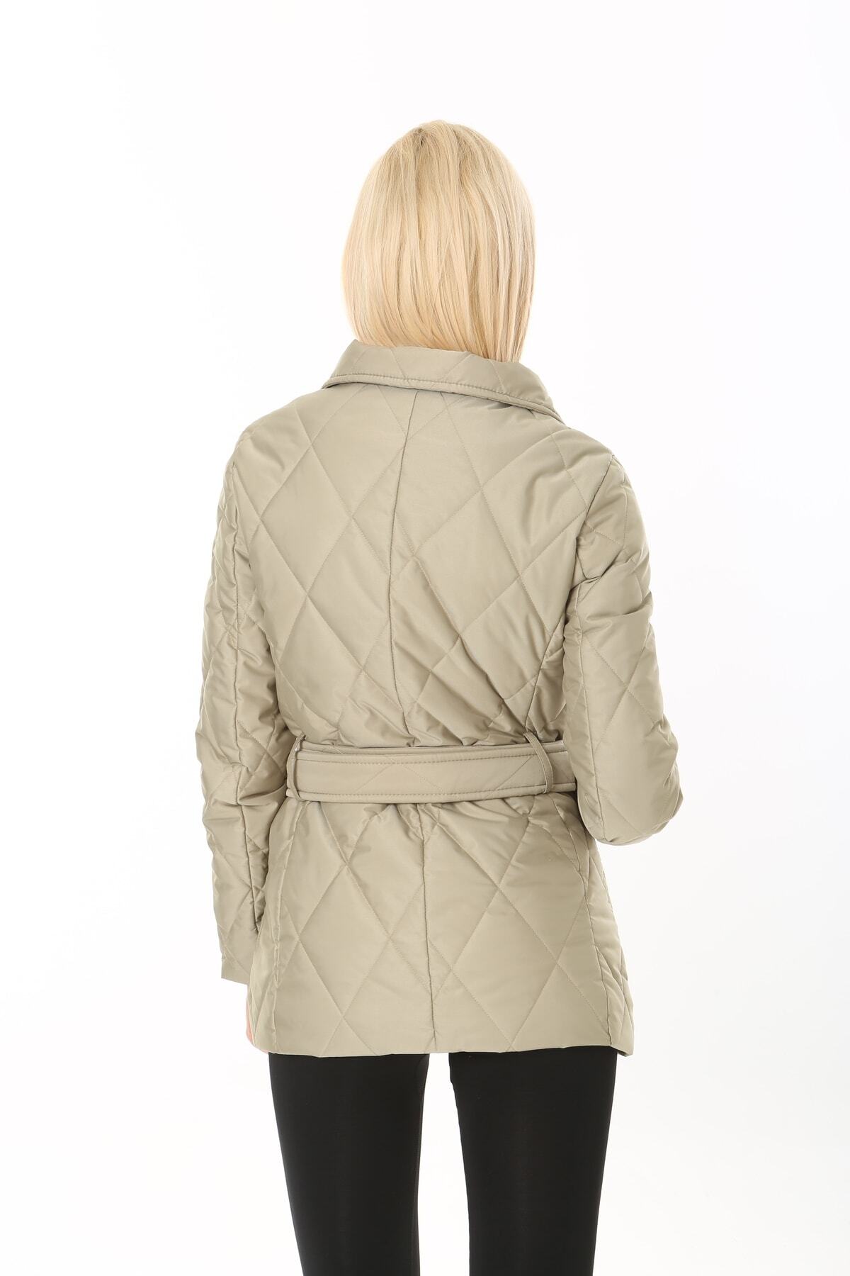 Lalezar  Kadın Açık Yeşil Düğmeli Kapitone Mont - Görsel 6