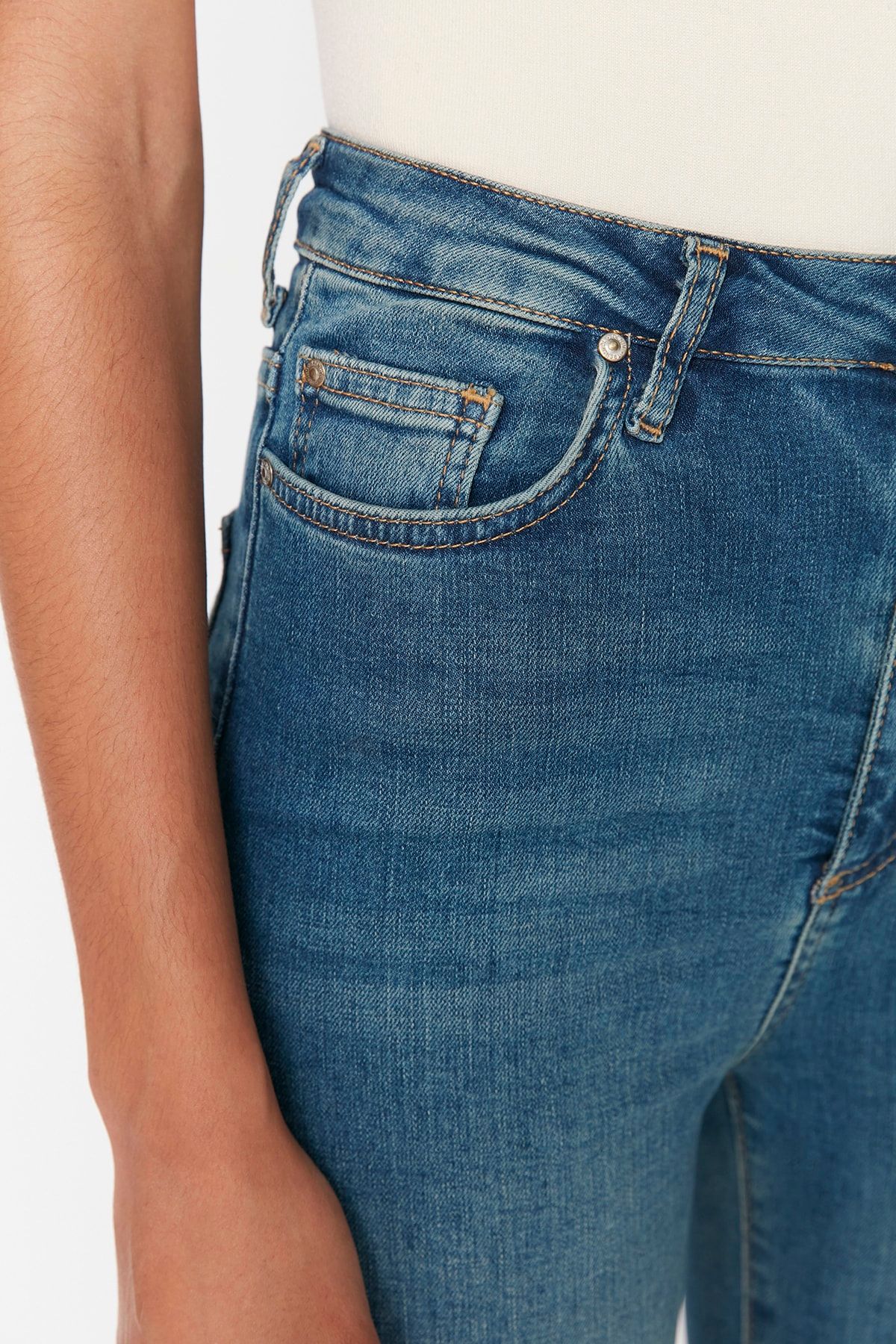 Trendyol Collection-Dark Blue Super High Waist Skinny Jeans TWOSS22JE0560 3