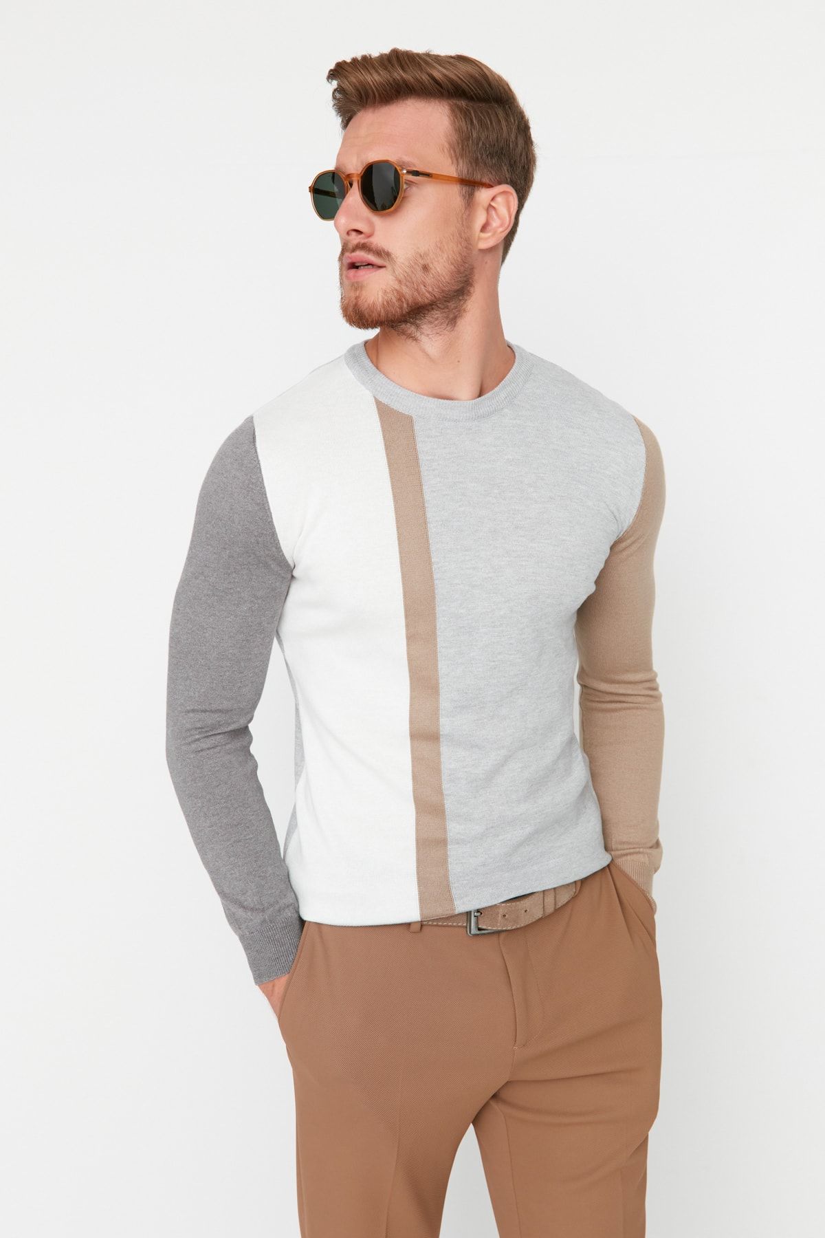 Gri Erkek Slim Fit Bisiklet Yaka Panelli Triko Kazak TMNAW21KZ0566