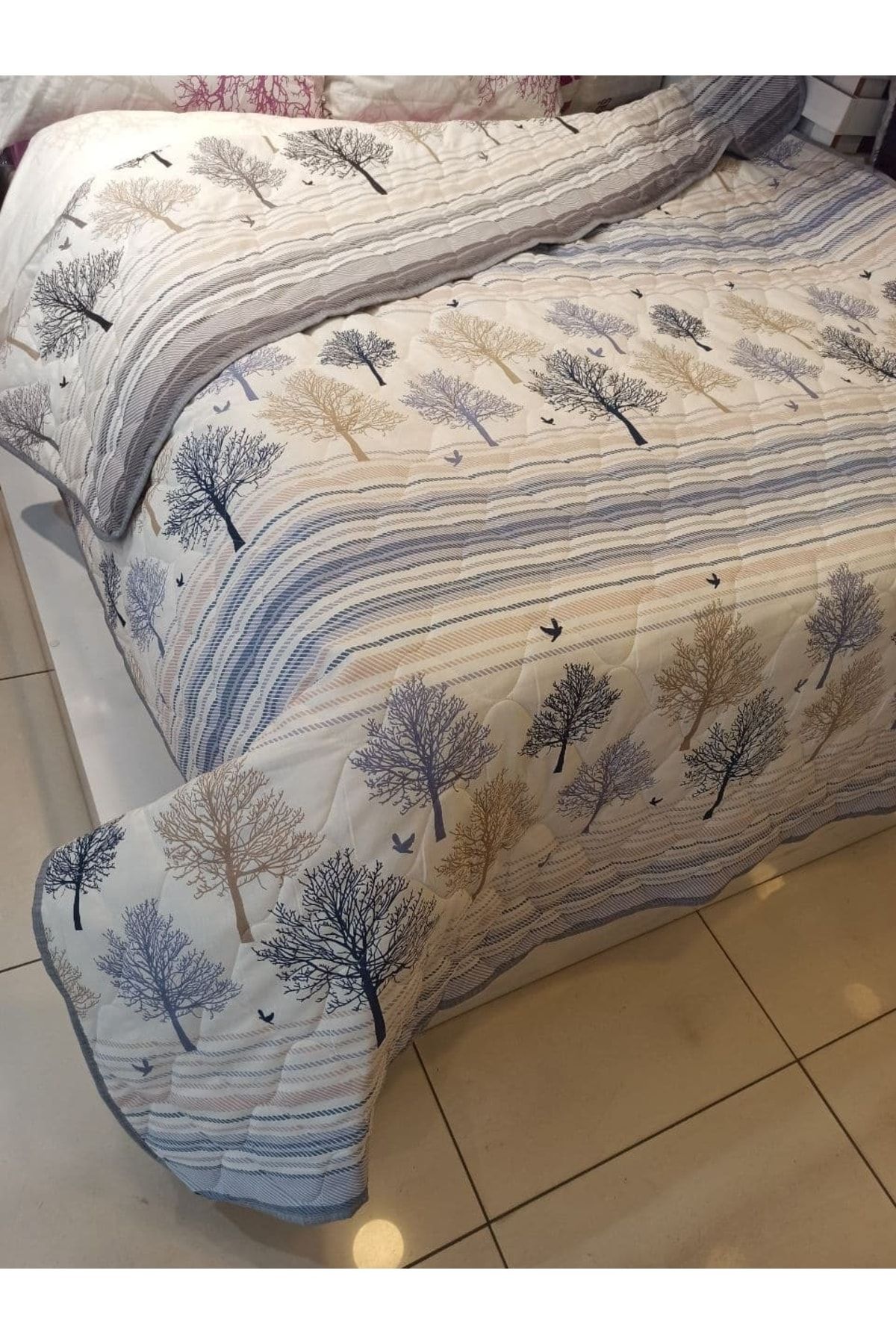 ŞENER HOME-غطاء متعدد الأغراض مبطن من القطن مزدوج الجوانب بنمط شجرة الحياة الجديدة مقاس 210 × 240 سم 3