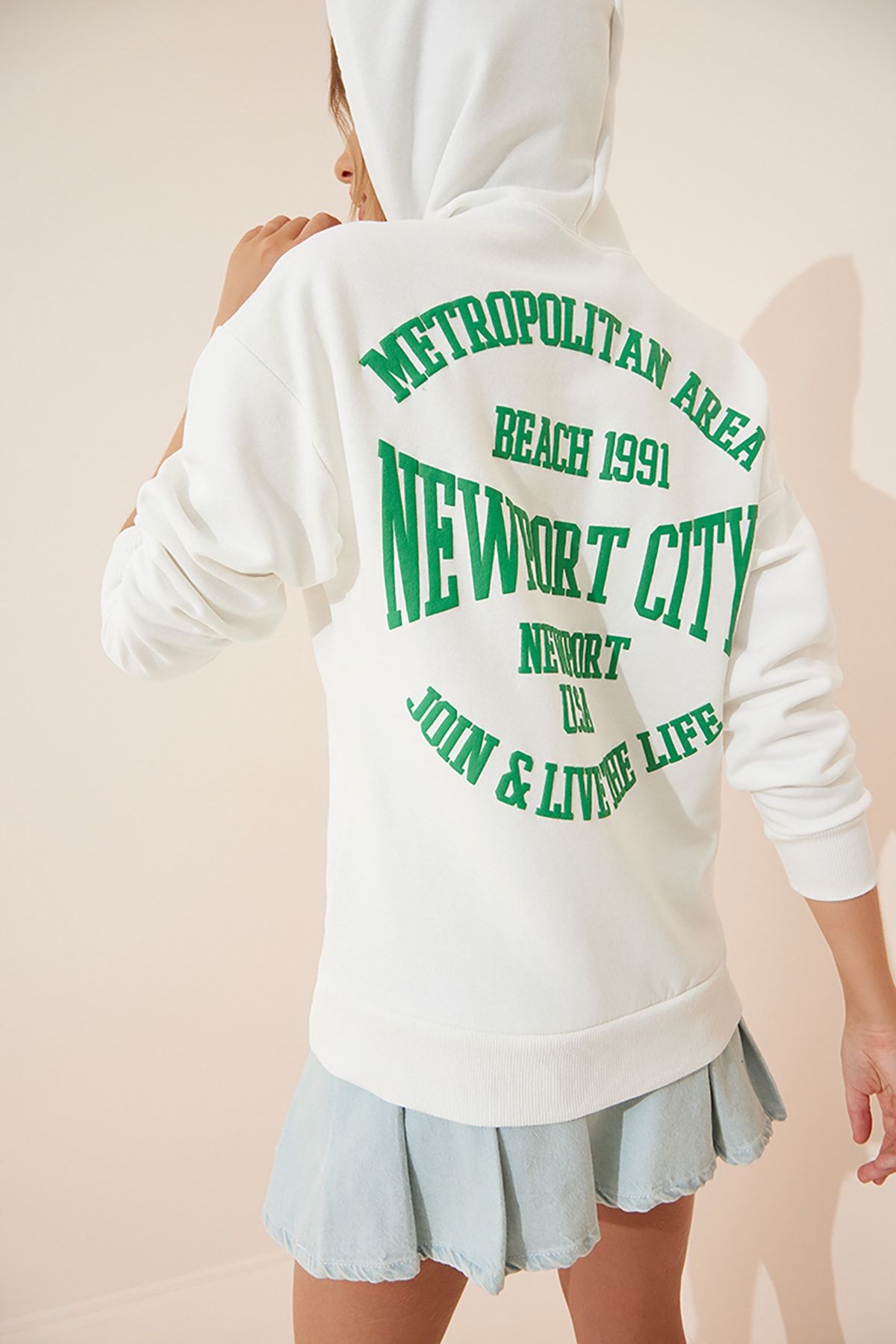 Happiness İstanbul Sweatshirt Weiß Regular Fit Fast ausverkauft