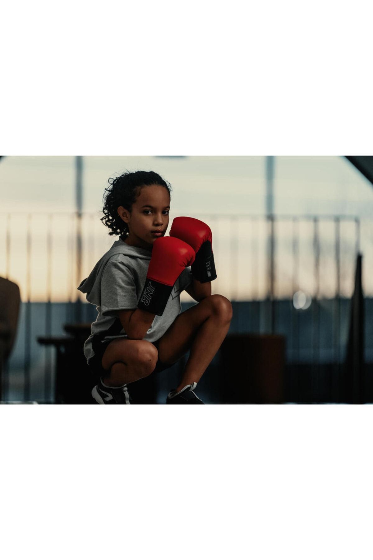 دستکش بوکس چند رنگ دخترانه و پسرانه بچگانه ان Outshock 100 قرمز Decathlon
