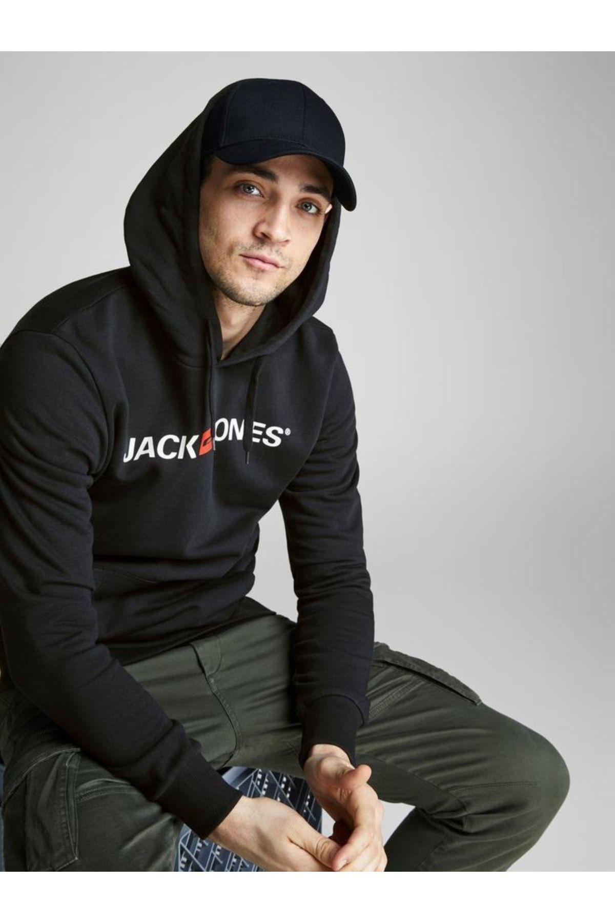 Jack & Jones Men's Printed Hooded Sweatshirt 12137054 - Trendyol