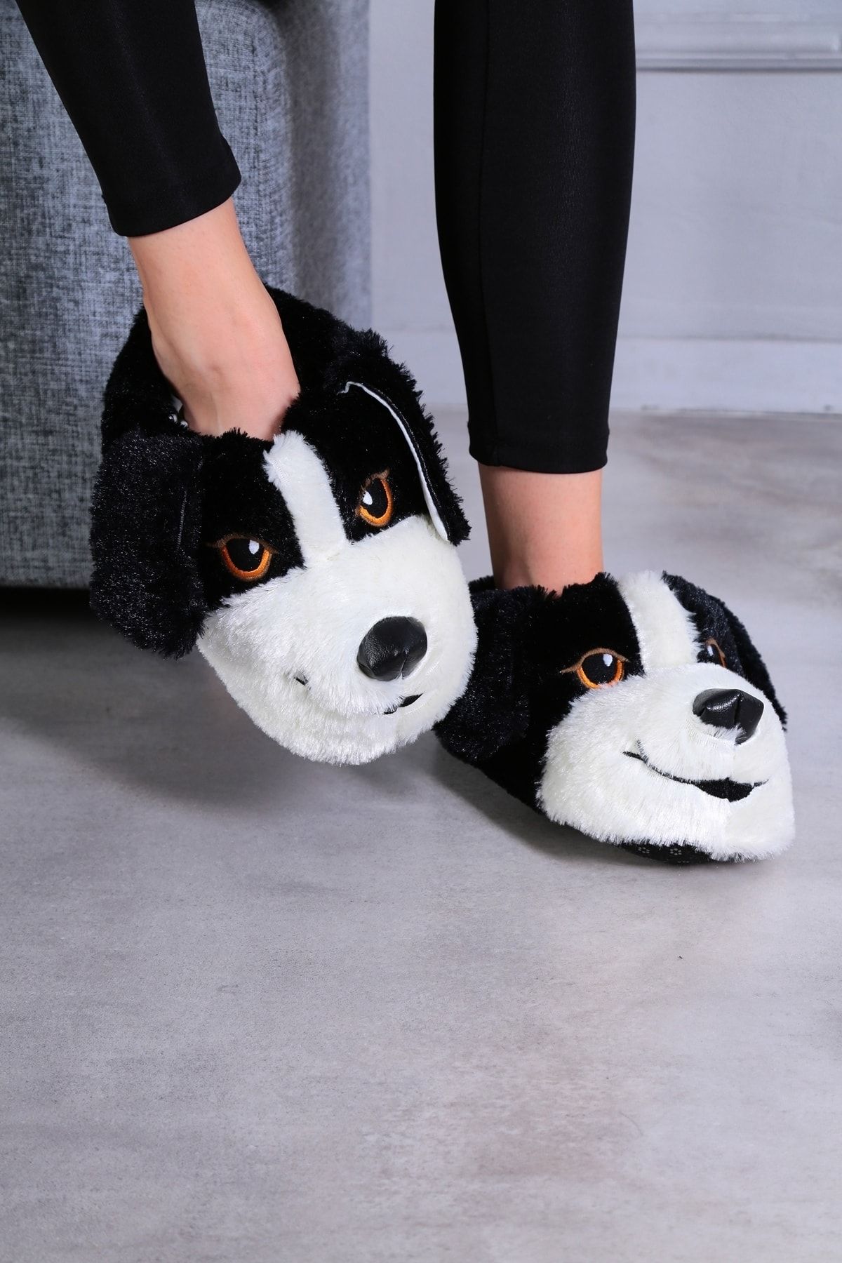 Black dog slippers store