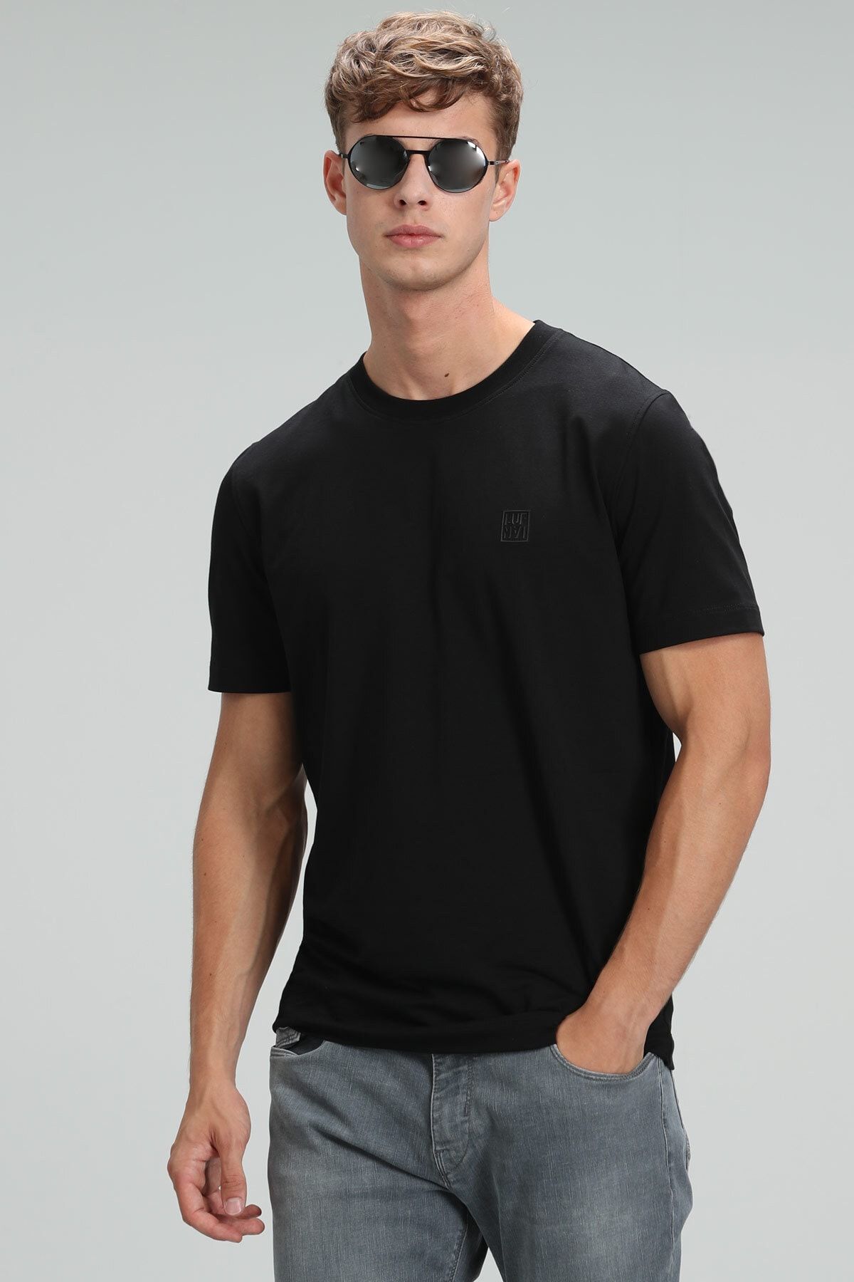 Lufian تی شرت اساسی پابلو سیاه