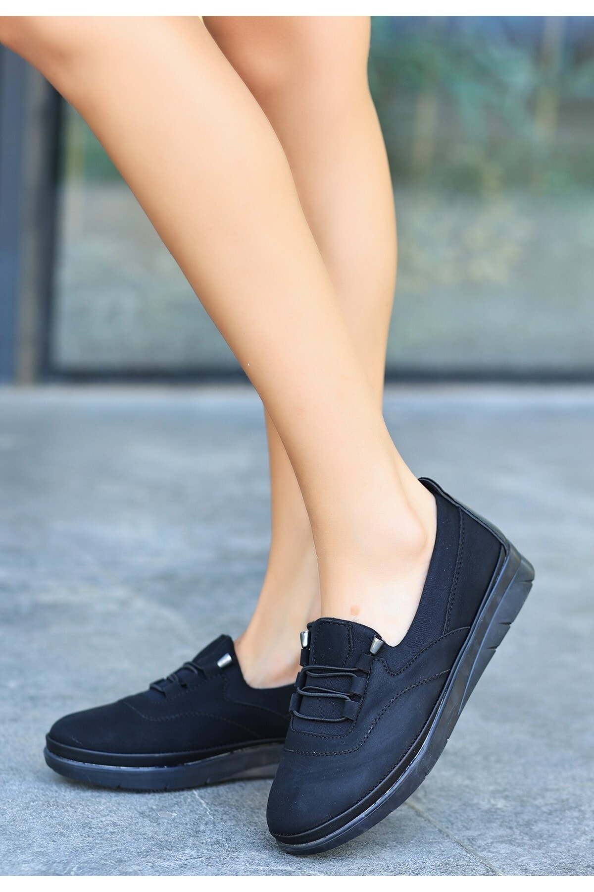 Kadın Siyah Laxi Siyah Nubuk Bağcıklı Spor Ayakkabı