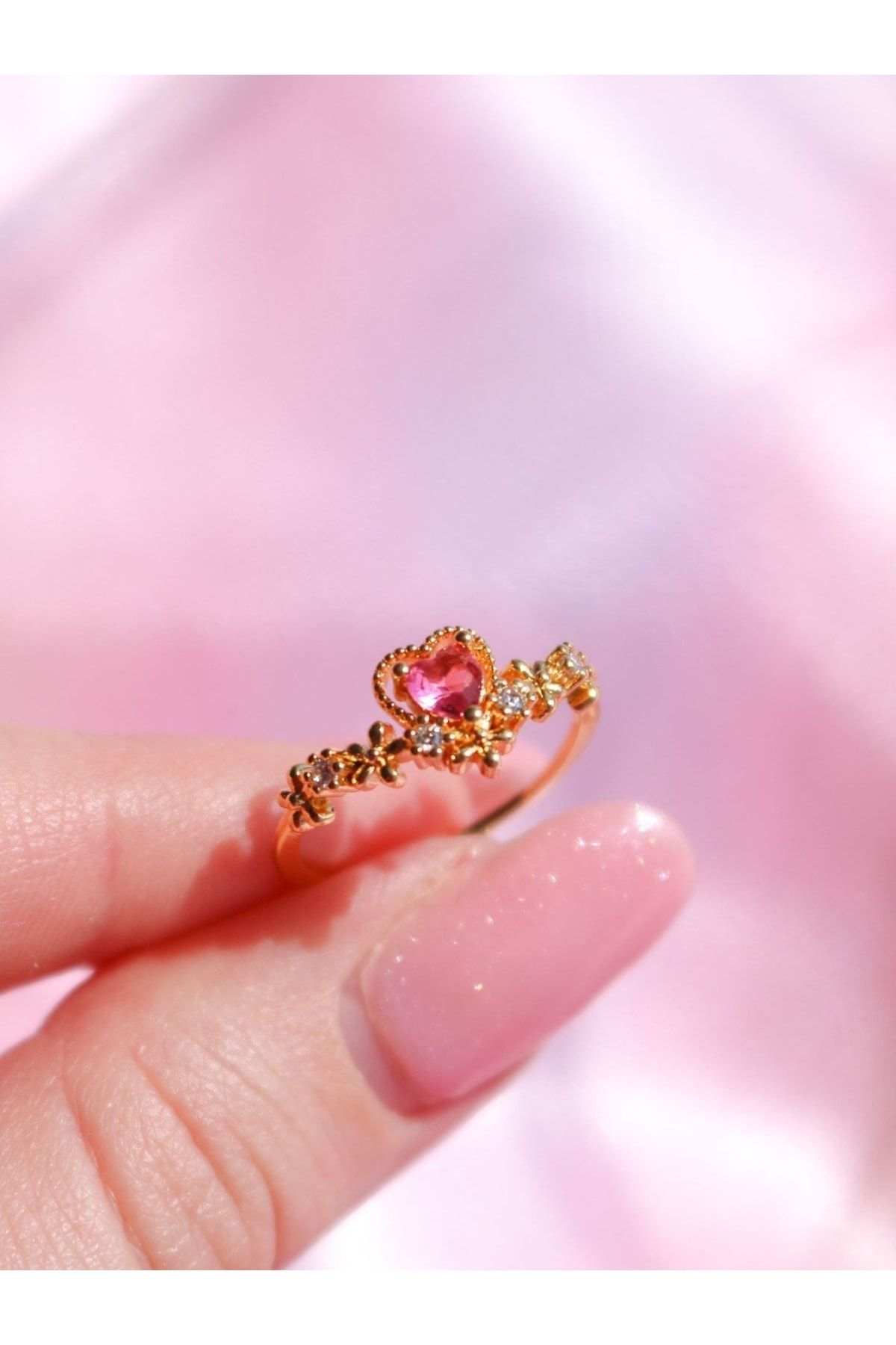 Tiara ring online