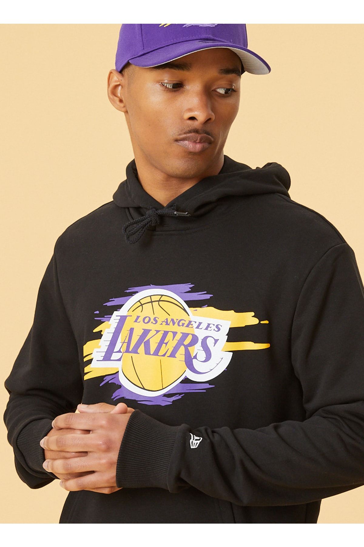 سویشرت مشکی مردانه قالب معمولی با سیاه صاف و مسطح آرم اشک آور NBA BLK NEW ERA