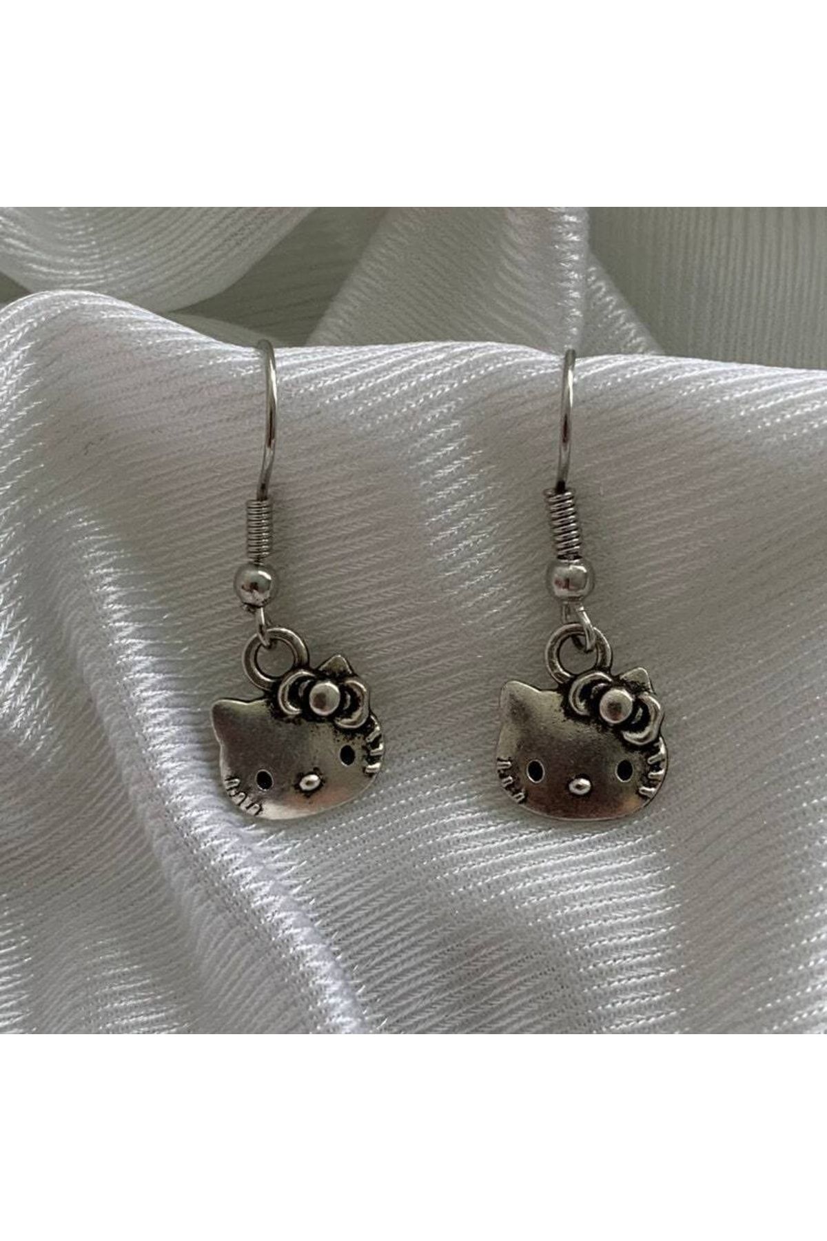 Hello kitty silver clearance earrings
