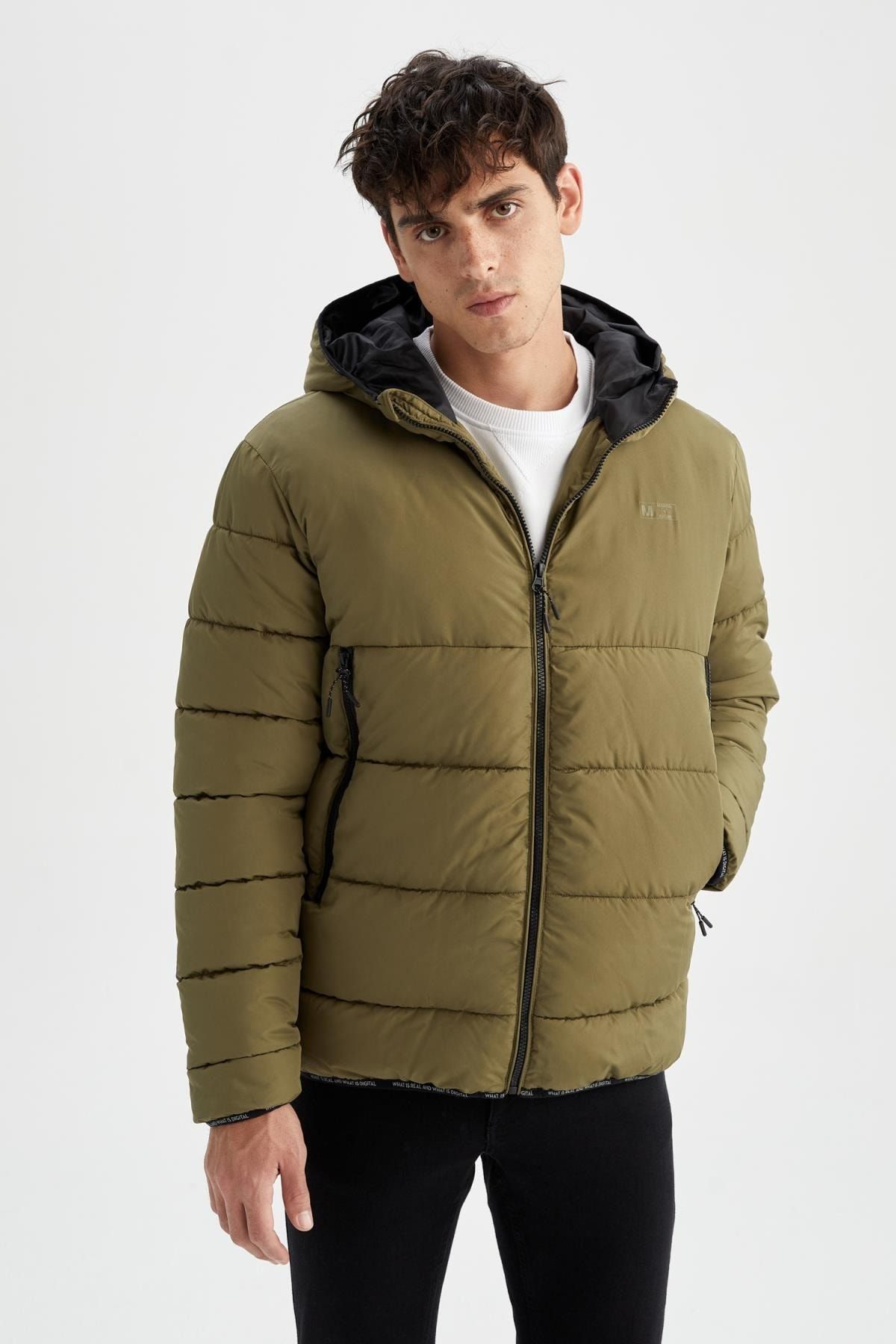 DeFacto Winterjacke Khaki Puffer Fast ausverkauft