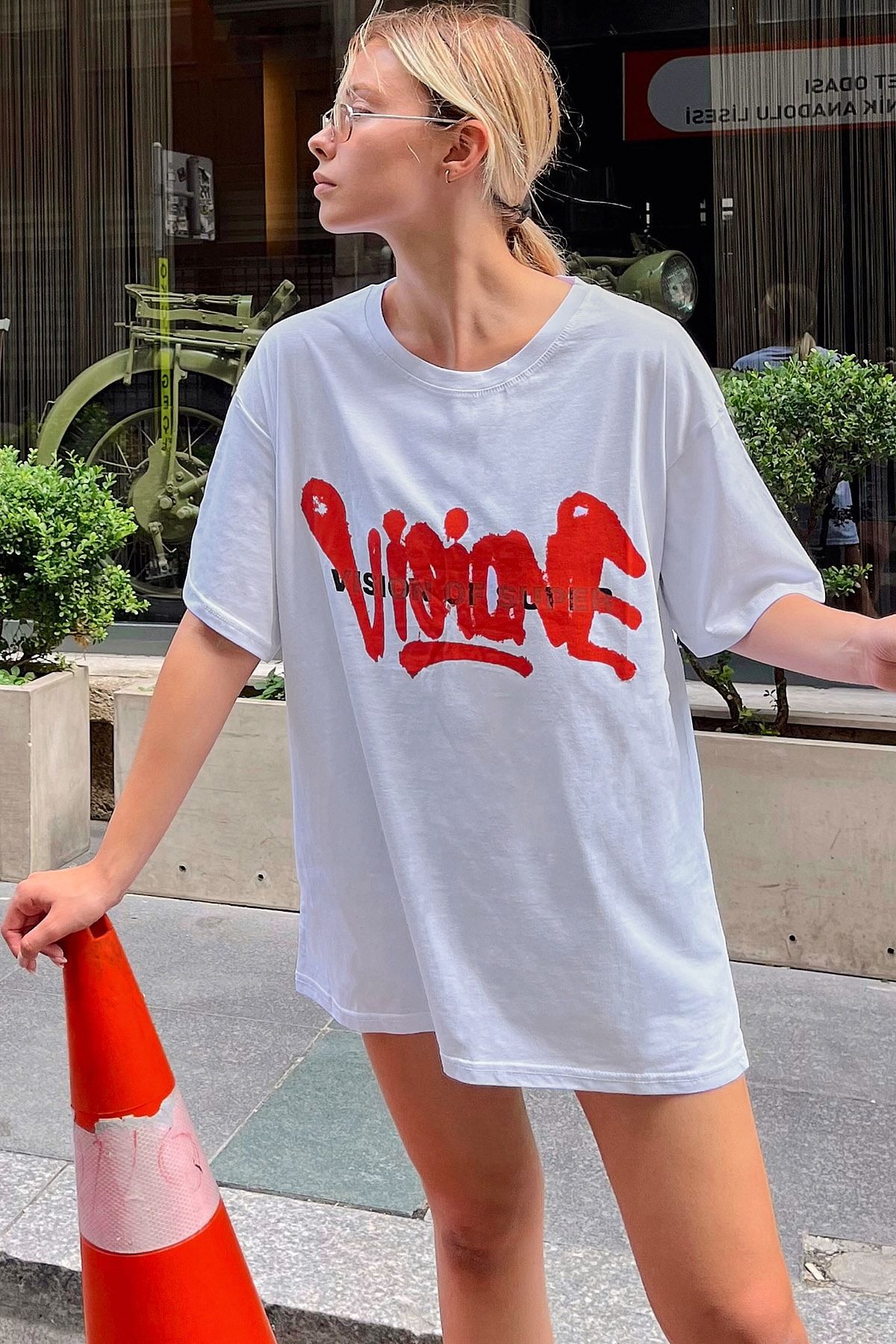 Swist T-Shirt Weiß Oversized