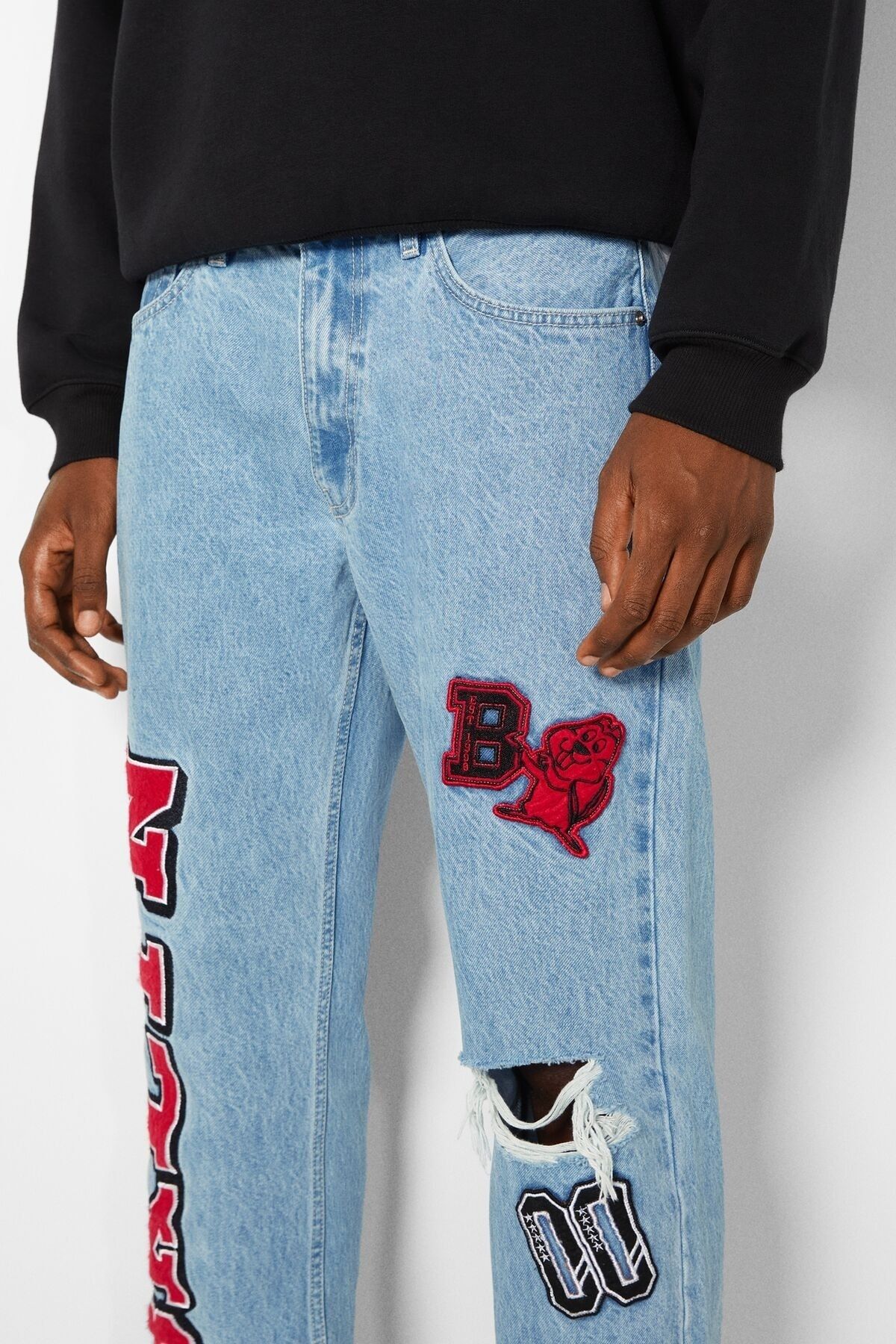 شلوار جین آبی جیب دار زیپ دار مدل گشاد طرحدار زاپ دار مردانه برشکا Bershka (برند اسپانیا)