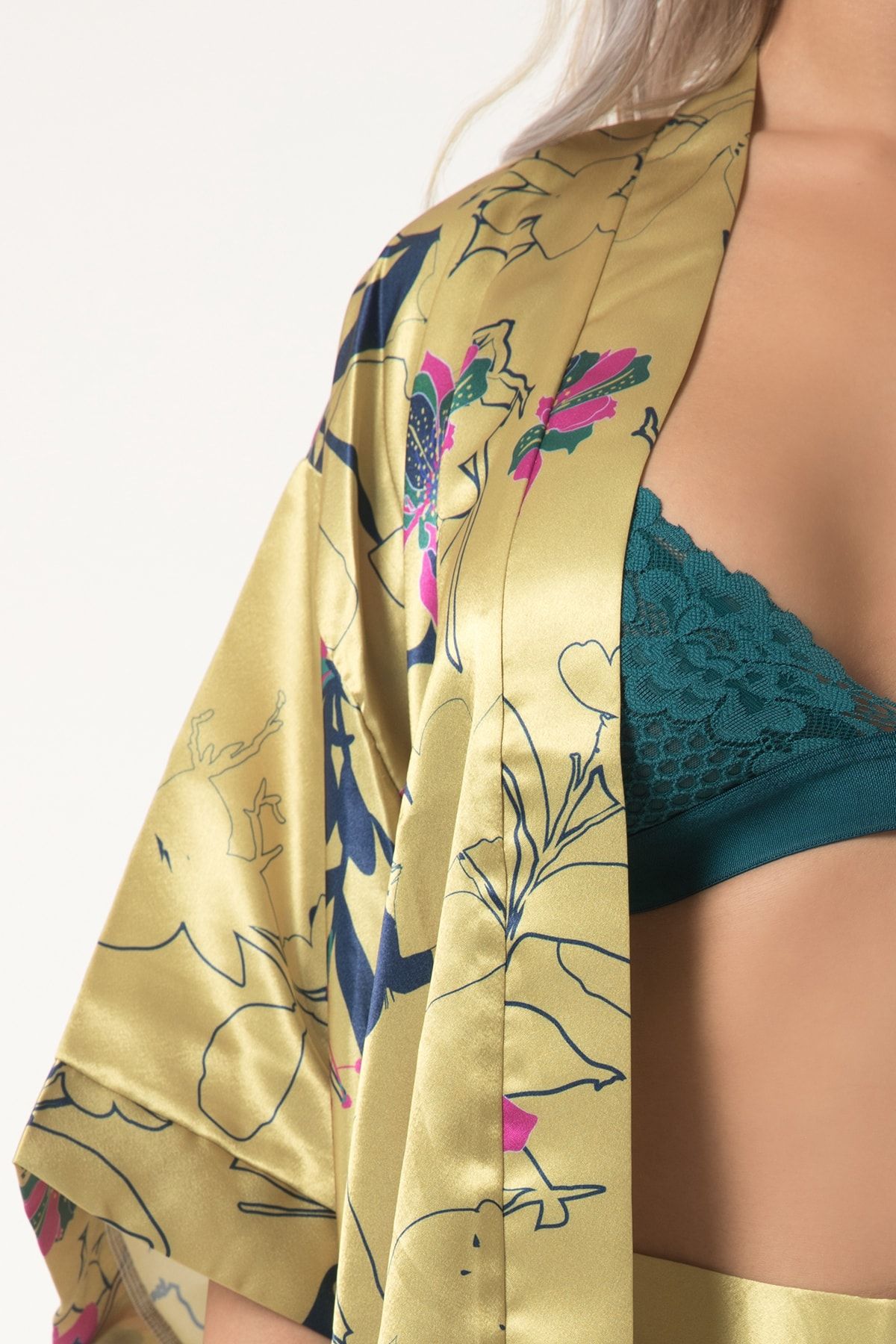 Store Melike Desenli Saten Dörtlü Pijama Takımı OH8262