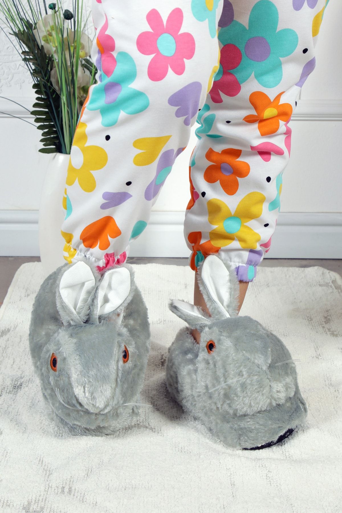 Rabbit feet slippers best sale