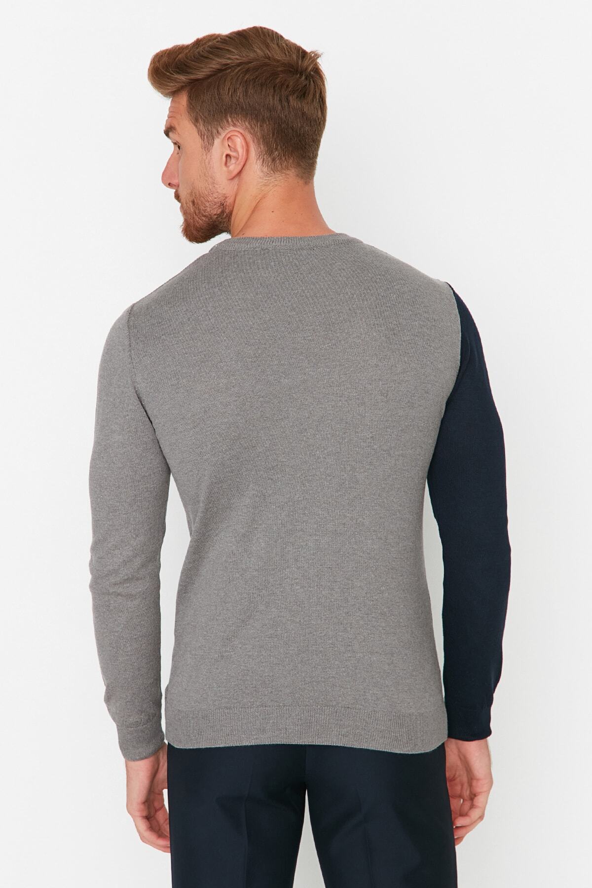 Trendyol Collection-Marineblauer Slim-Fit-Strickpullover aus Baumwolle mit Rundhalsausschnitt und Farbblockierung TMNAW21KZ0566 5