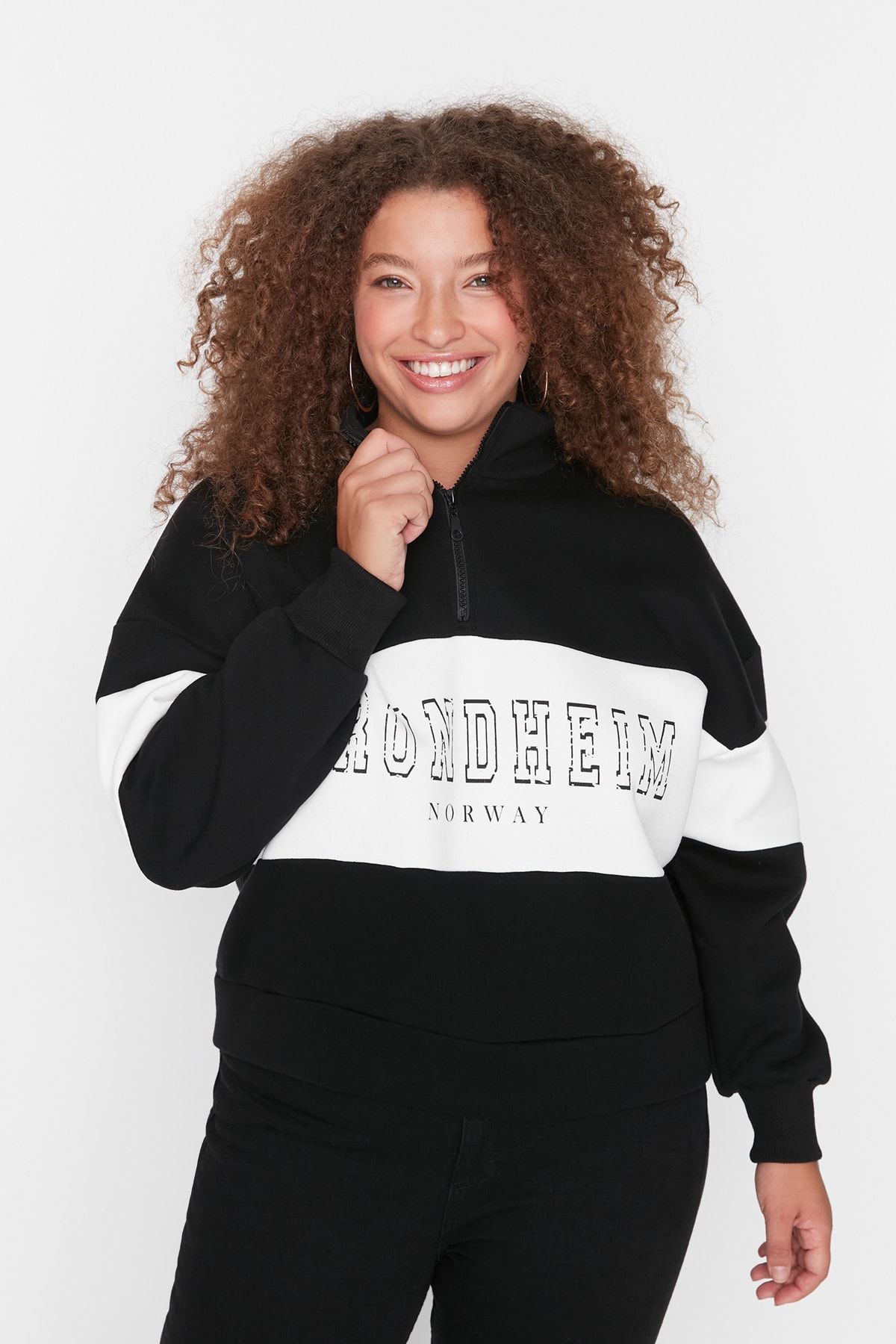 Plus size black sweatshirt discount