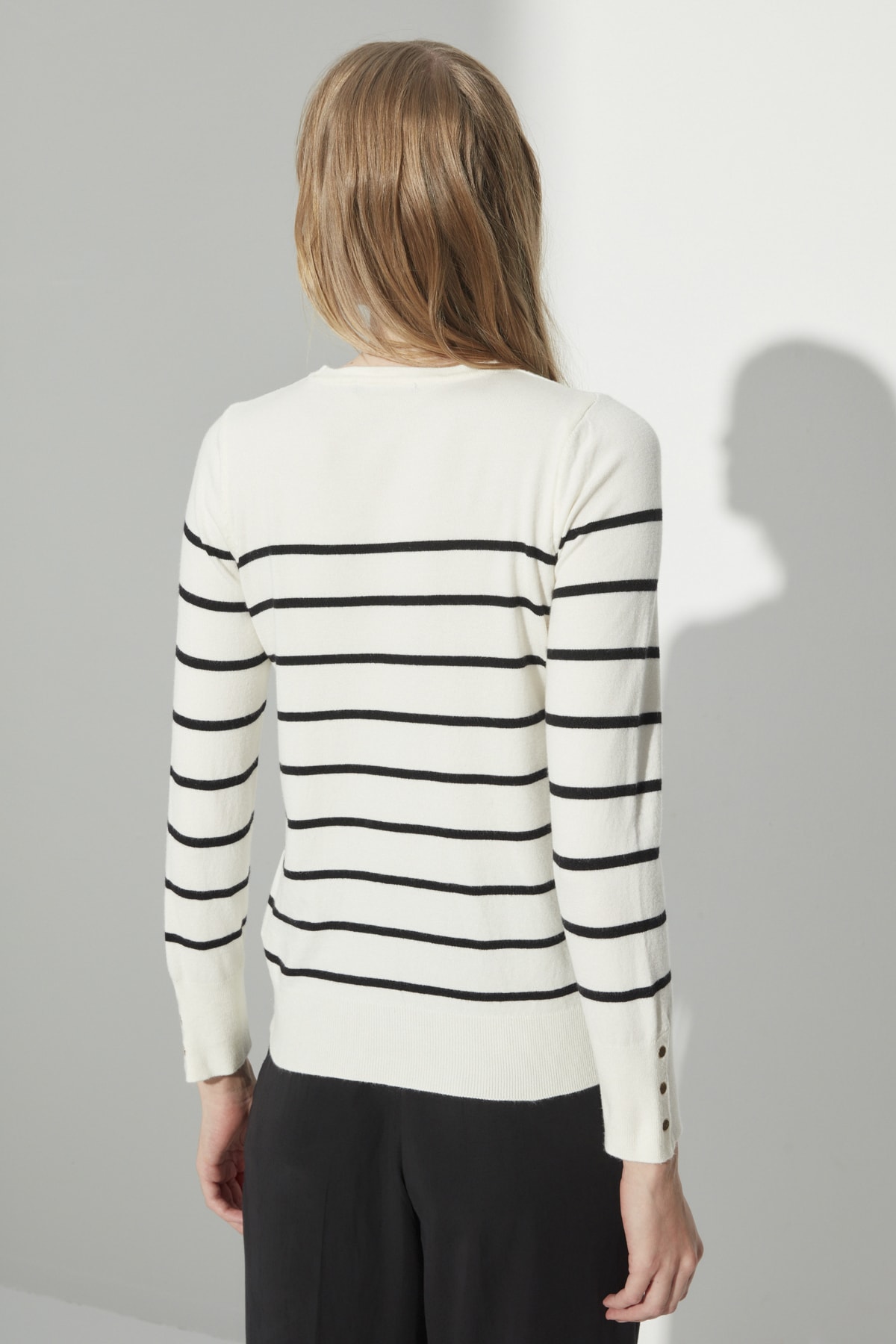 Trendyolmilla  Ekru Premium İplik / Özel İplik Çizgili Triko Kazak TWOAW23KZ01693 - Görsel 5