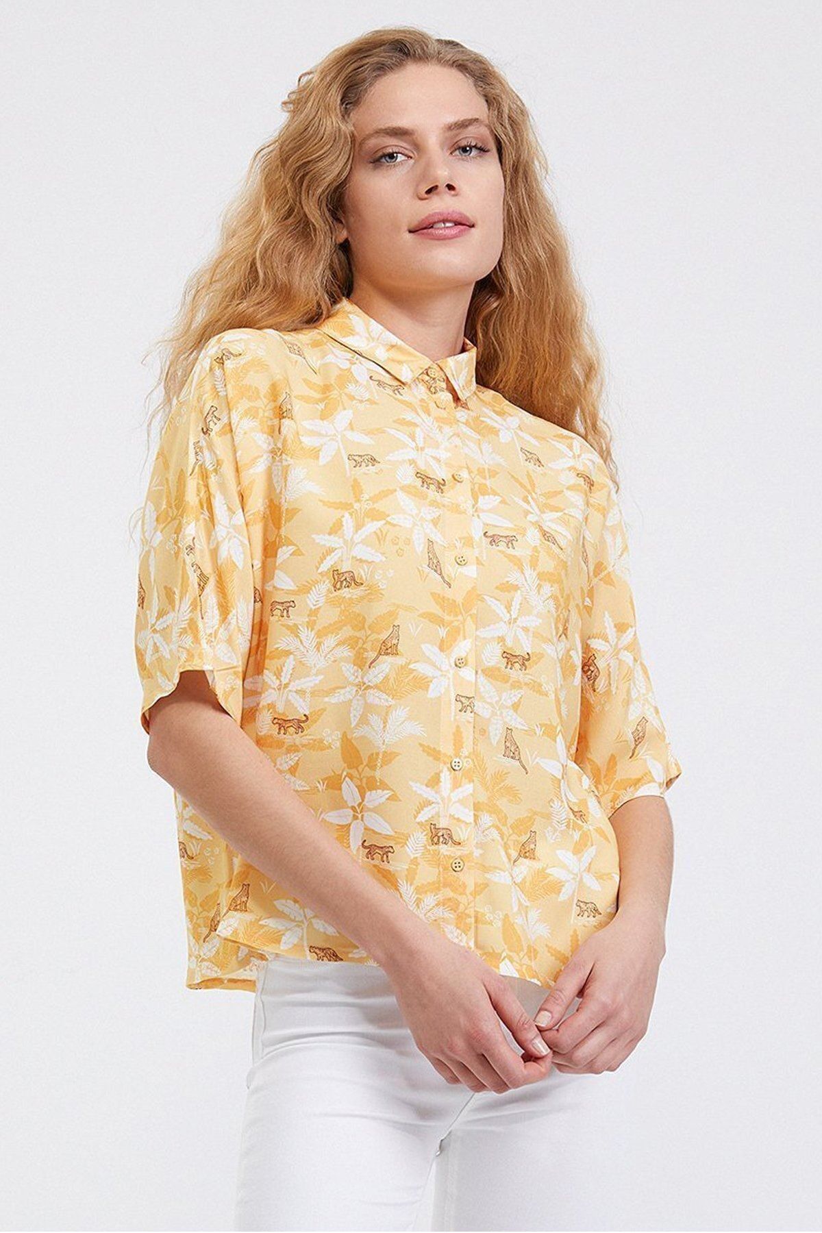Loft yellow top store