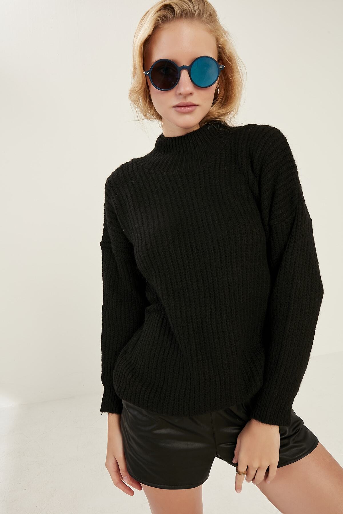 Women's Black Thessaloniki Knit Sweater