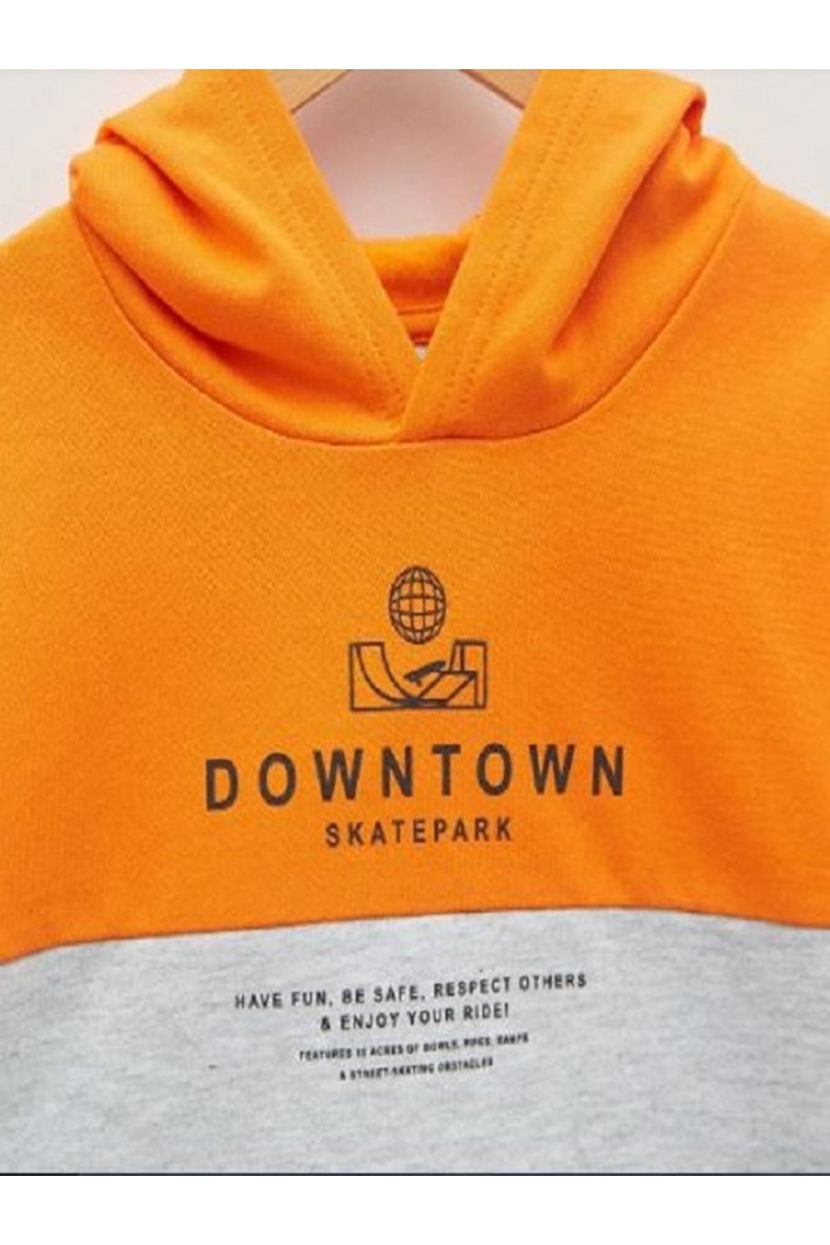 LC Waikiki Sweatshirt Gray Regular fit Trendyol