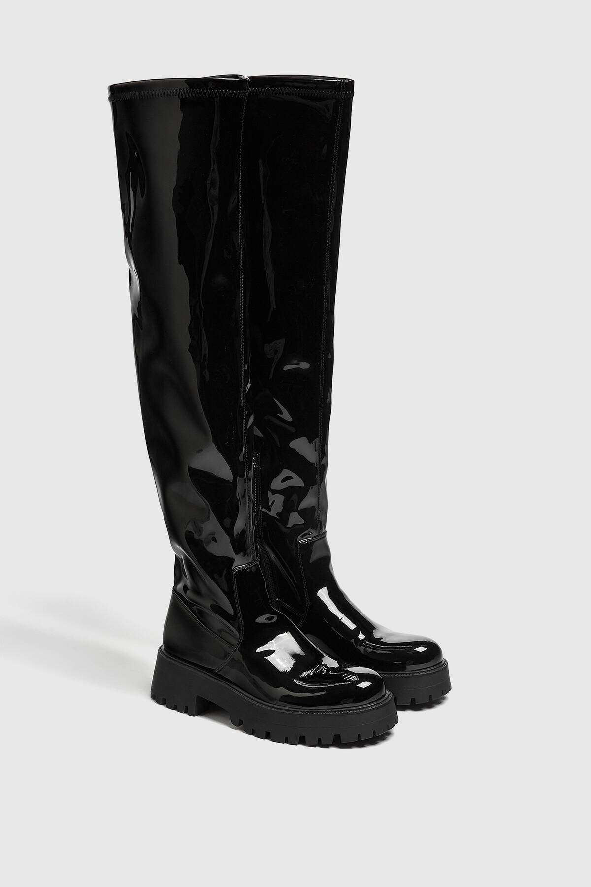 چکمه مشکی مدل بلند لژدار زیپ دار طرح براق زنانه پول اند بیر Pull & Bear (برند اسپانیا)
