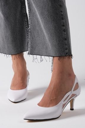 Violetta Beyaz Renk Kısa Topuklu Kadın Ayakkabı 02130WHC