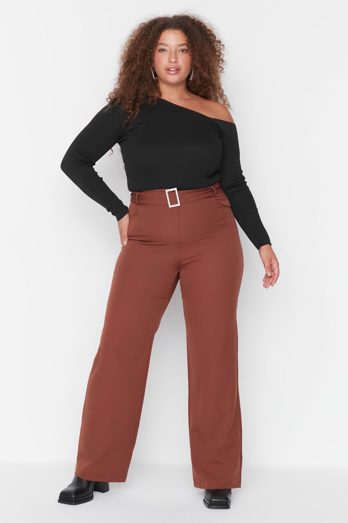 Plus size red top wide leg pants