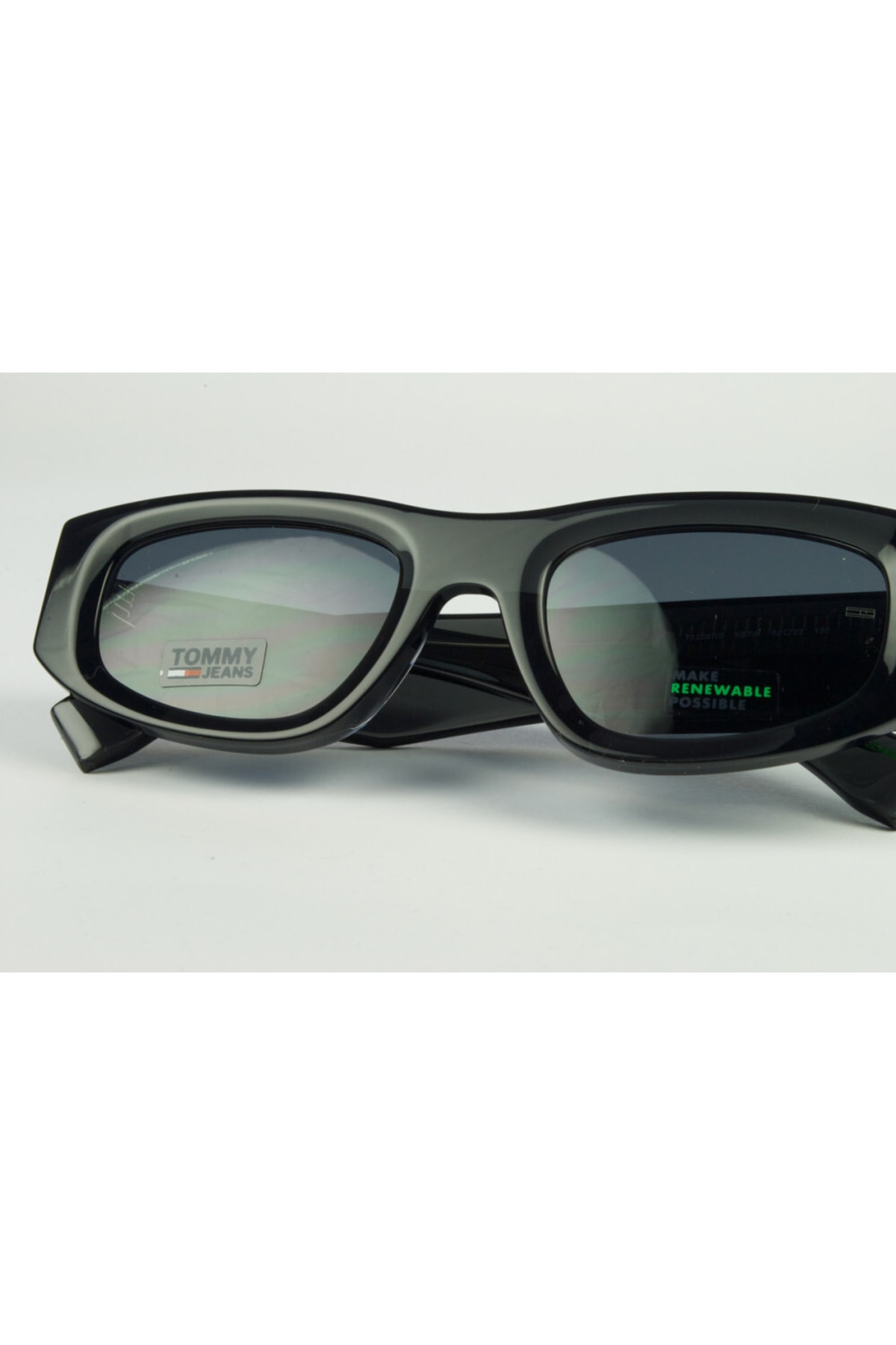 تامی هیلفیگر عینک آفتابی یونیسکس مخصوص فصل جدید Tj 0087/s 900