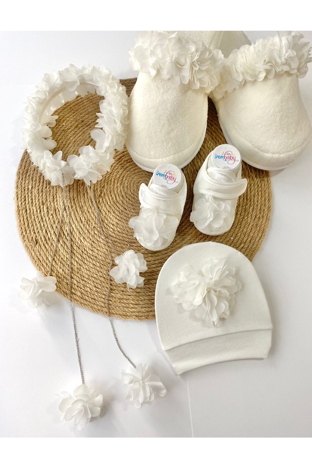irembaby Anne Bebek Lohusa Seti Beyaz Çiçekli Lohusa Tacı Terlik Bebek Ayakkabı Bebek Şapkası Lohusa Takımı fotoğrafı 2 (önizleme)