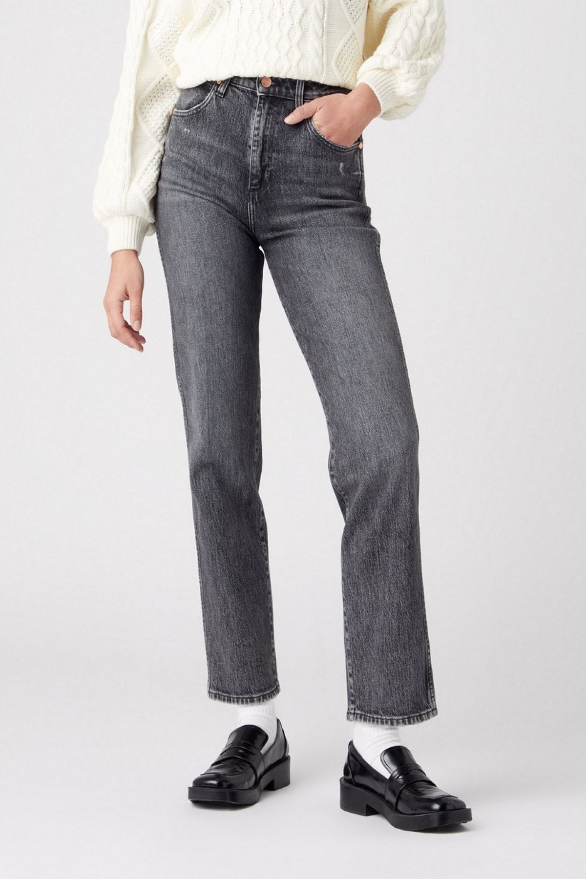 complete the look image