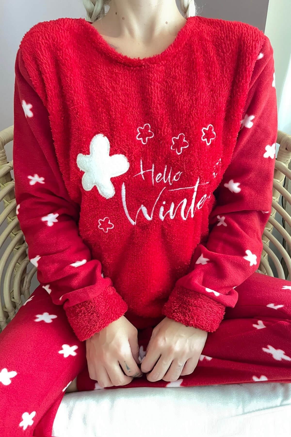 Pijamaevi-Red Hello Winter Patterned Women's Plush Pajama Set 5