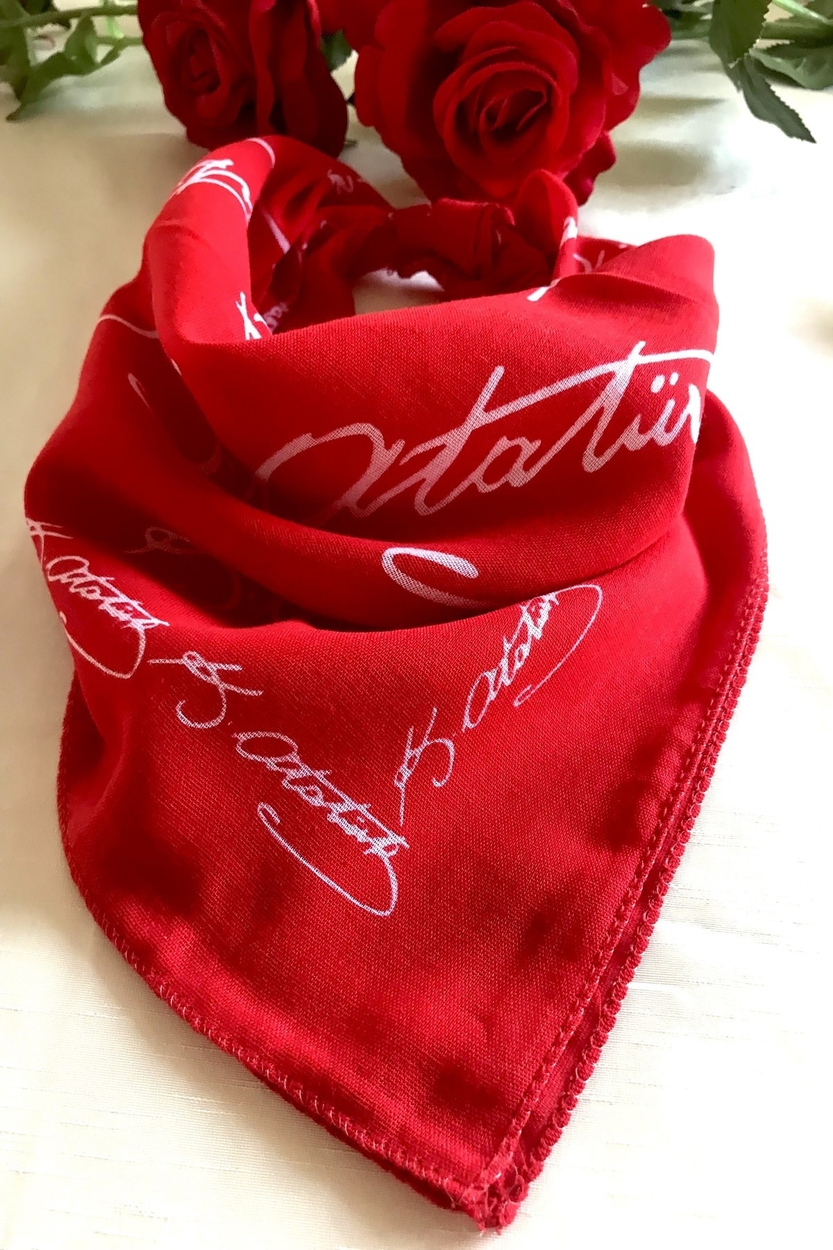 alsaccessories Atatürk Imzalı Büyük Boy Kırmızı Renk Unisex %100 Cotton Bandana Fular