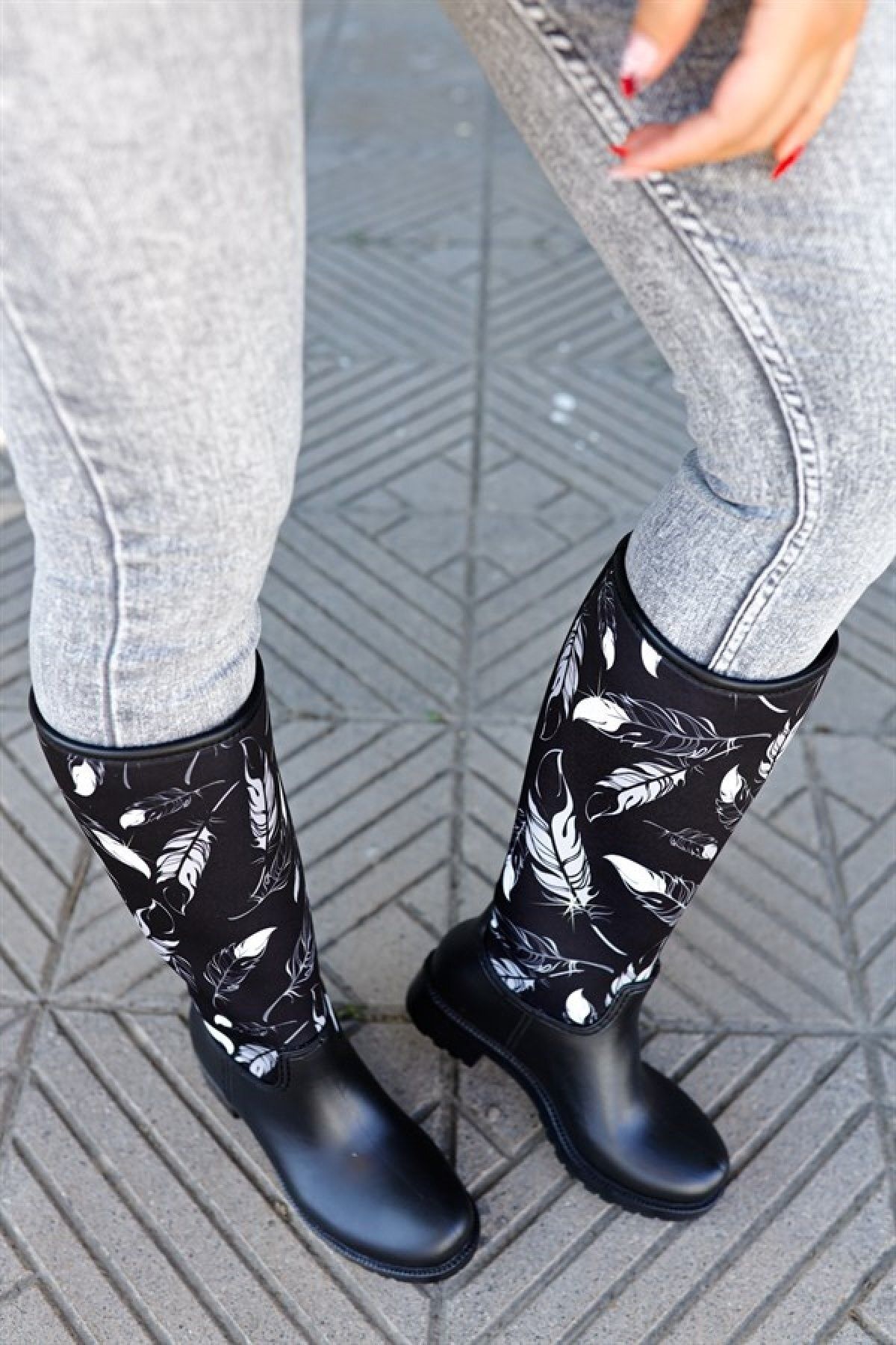 Sea Blue Feather Patterned Modern Printed Waterproof Women s Rain Boots