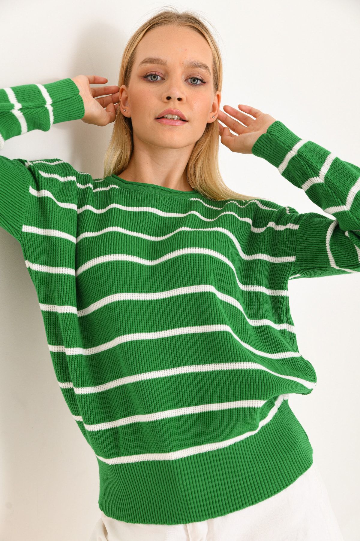 Volt best sale green sweater
