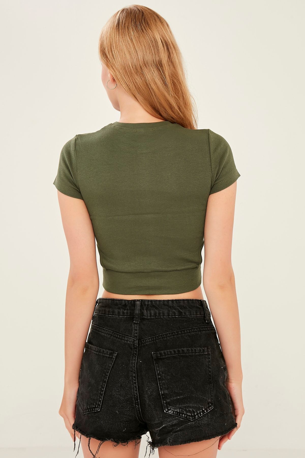 complete the look image