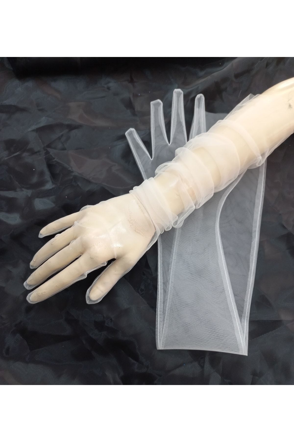 Gloves evening shop
