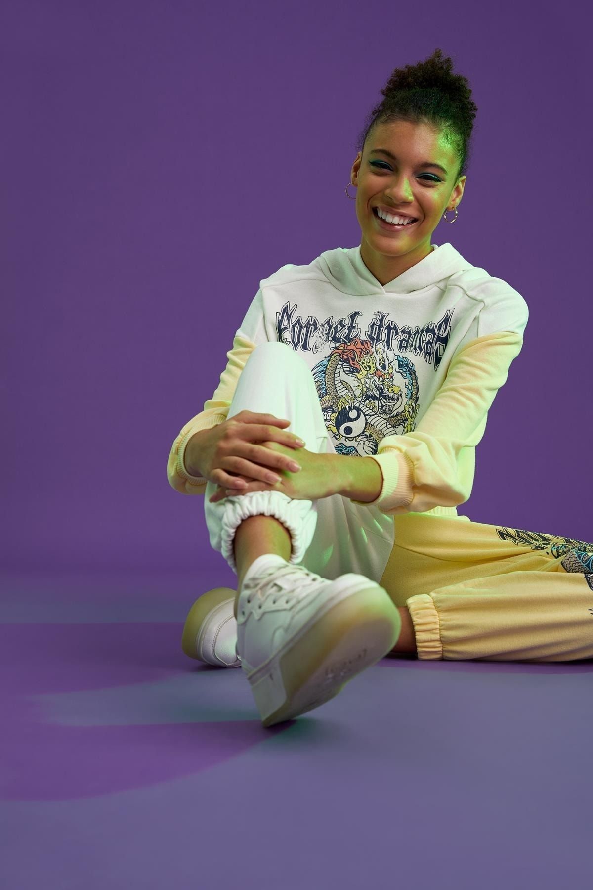 DeFacto-Cool Color Block Printed Relax Fit Sweatshirt with Elastic Waist 3