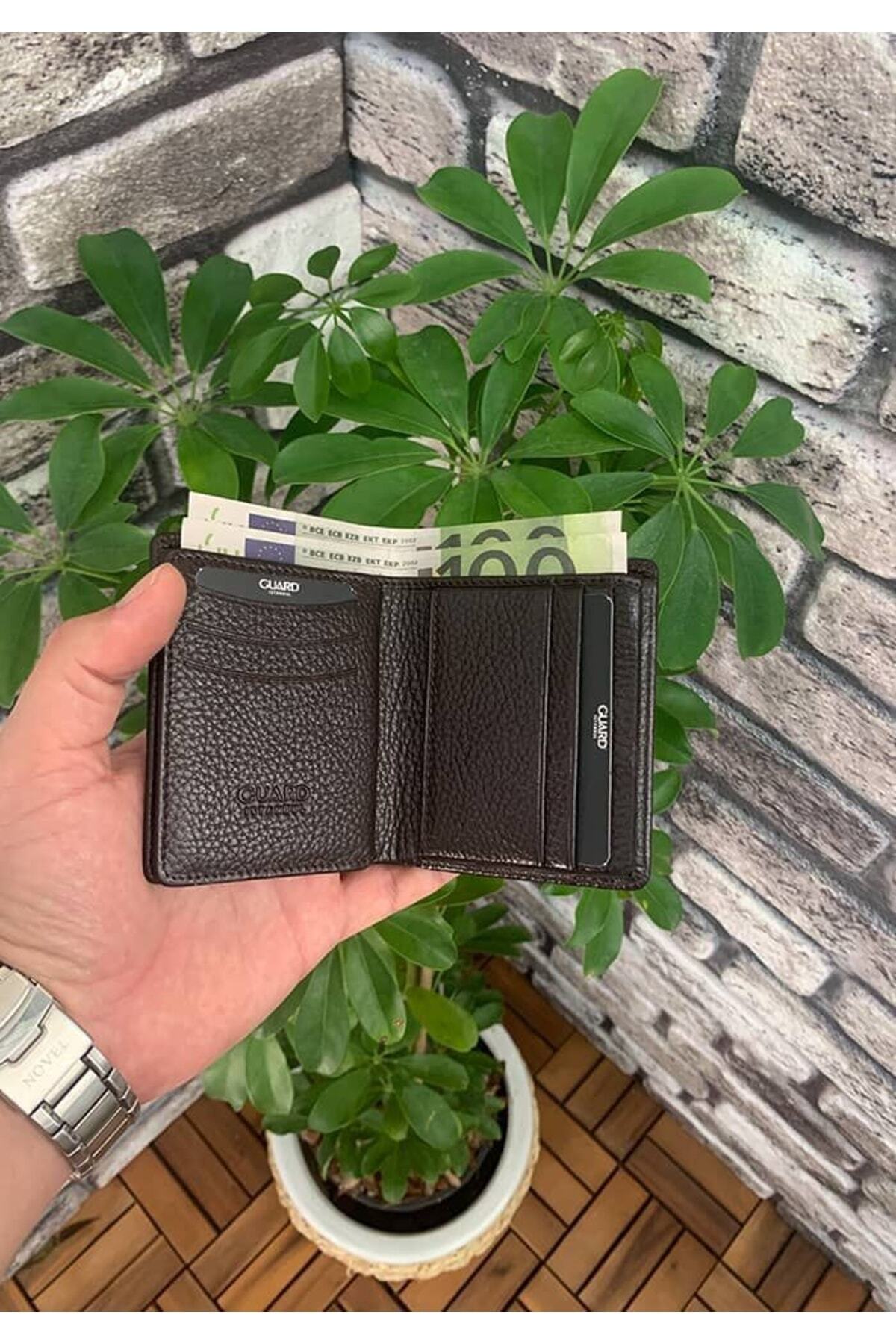 GUARD-Men's Leather Wallet - Dustin Brown 2