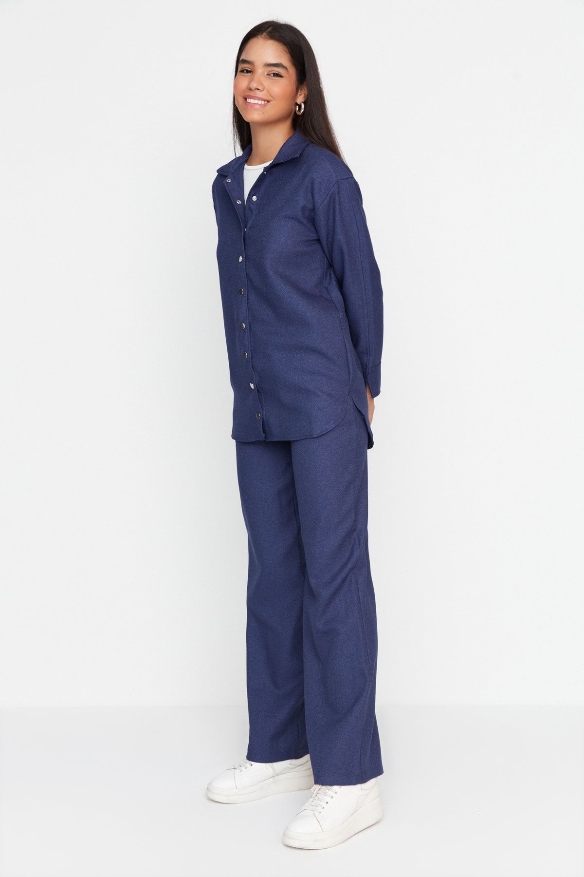 Trendyol Modest İndigo Düğme Kapamalı Kışlık Gömlek-Pantolon Dokuma Takım TCTAW23US00068 RN10943