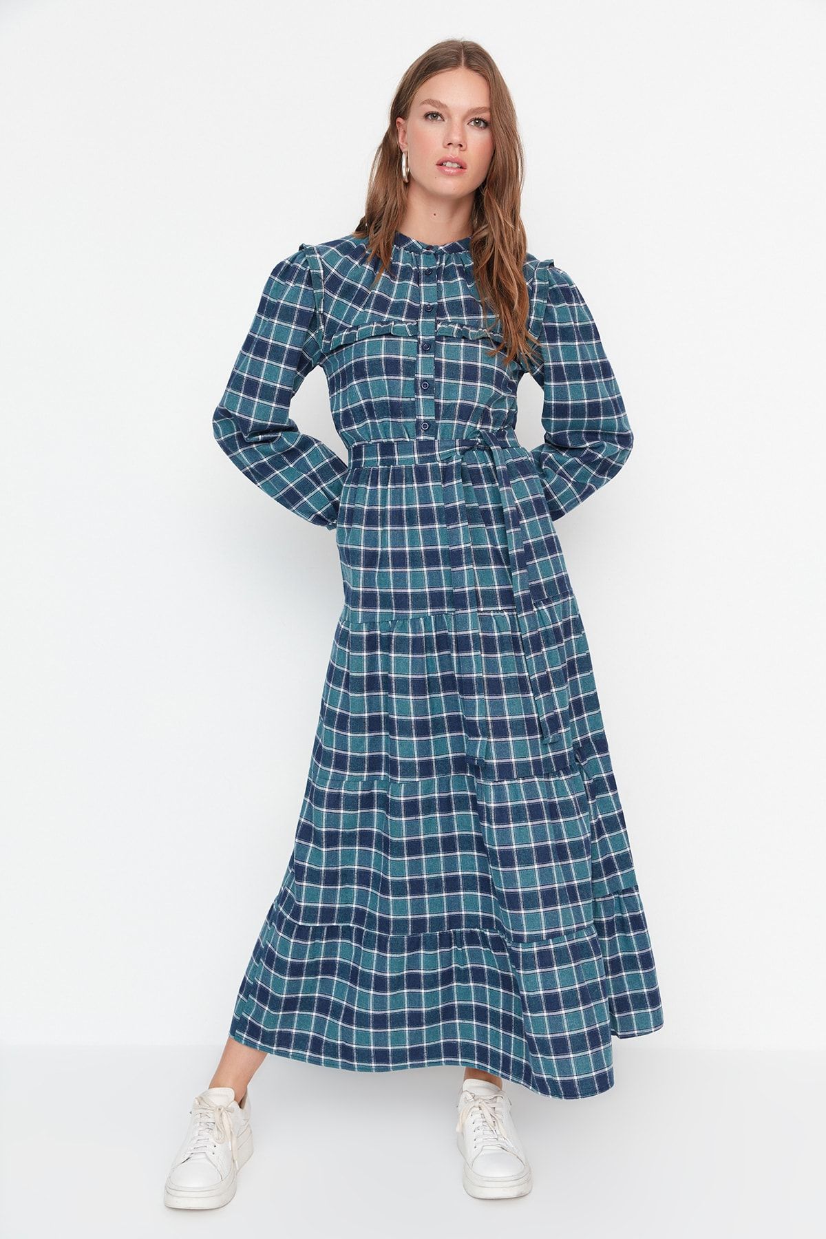 Trendyol Modest Mavi Kareli Beli Kuşaklı Dokuma Elbise TCTAW23EB00134 RN9529