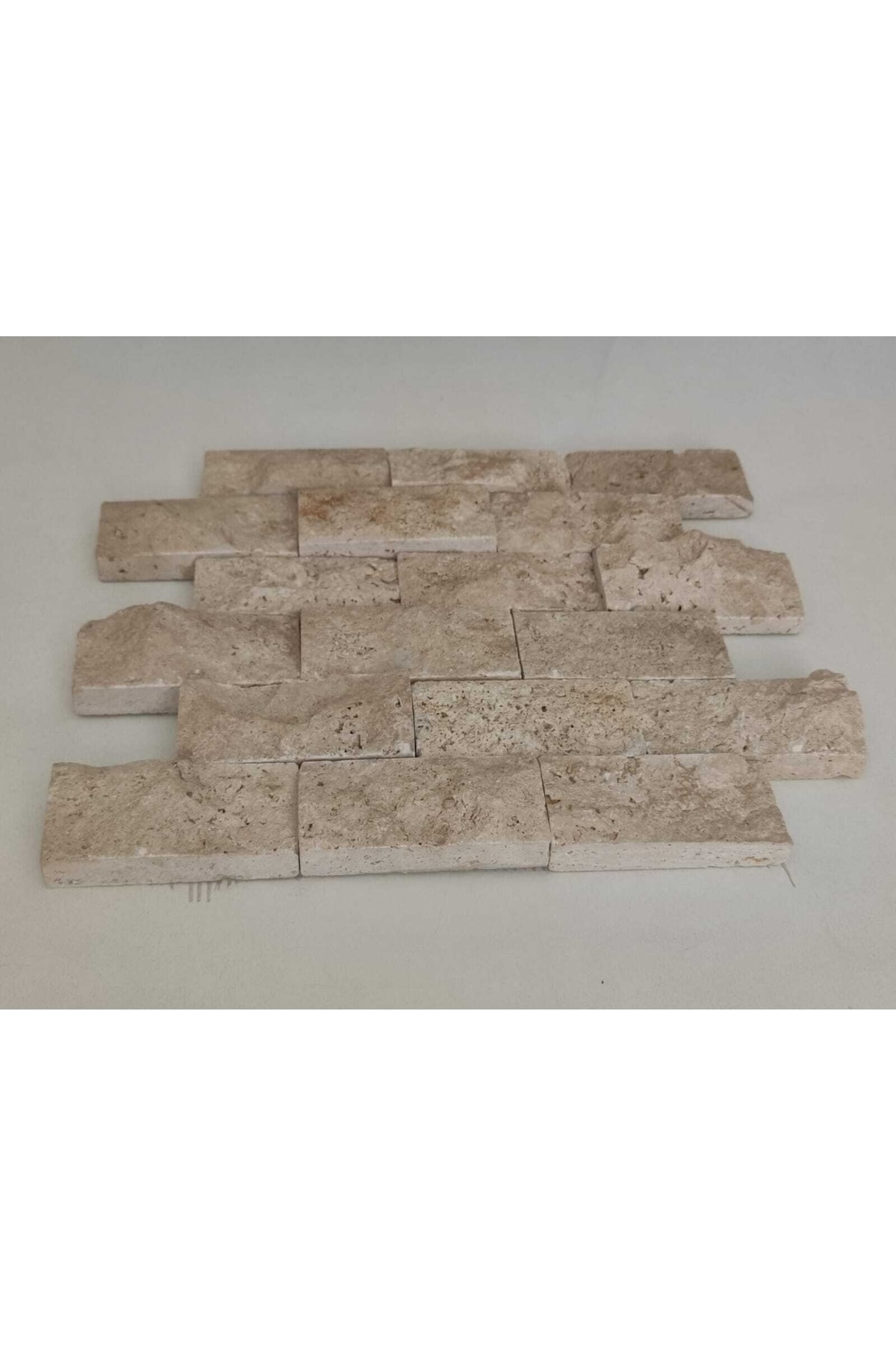 Bej Traverten Doğal Patlatma Duvar Kaplama Taşı Fileli
