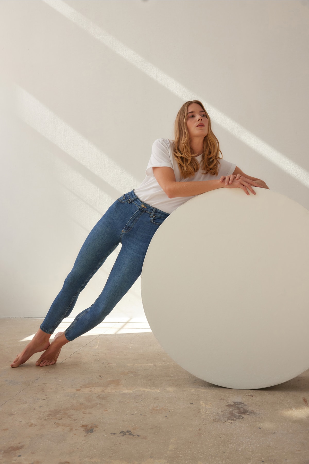 Trendyol Collection Koyu Mavi Yüksek Bel Esnek Skinny Jeans TWOAW23JE00509