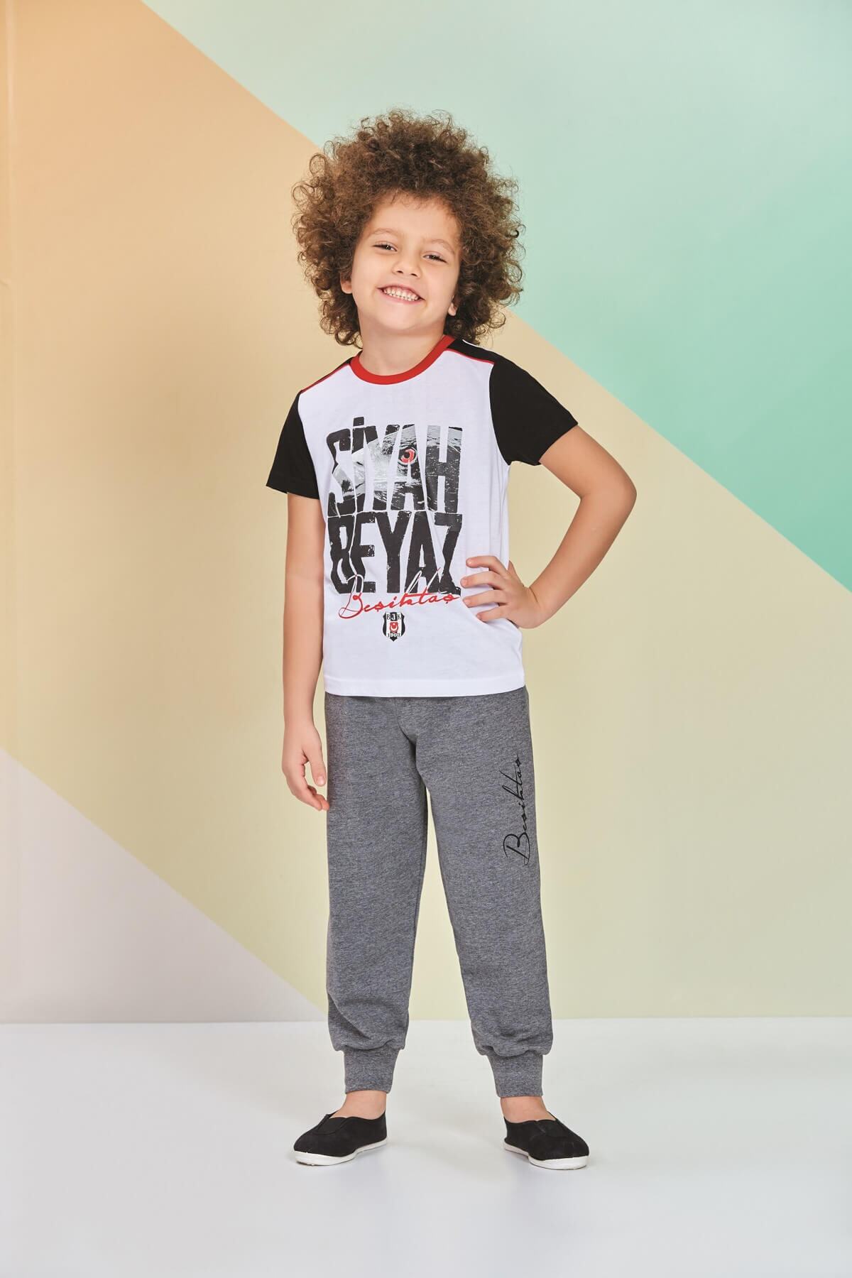 Beşiktaş-Boy's Pajama Set - White Licensed, Model 7375 4