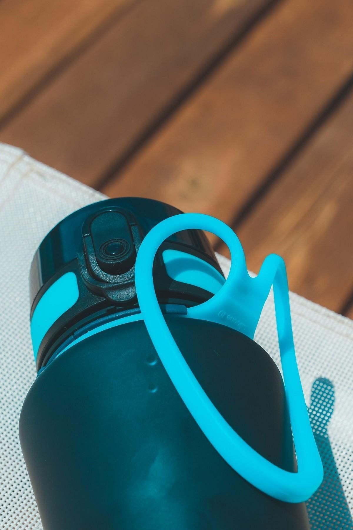 Vagonlife-550 ml Tritan Silicone Water Bottle with Carrying Strap 5